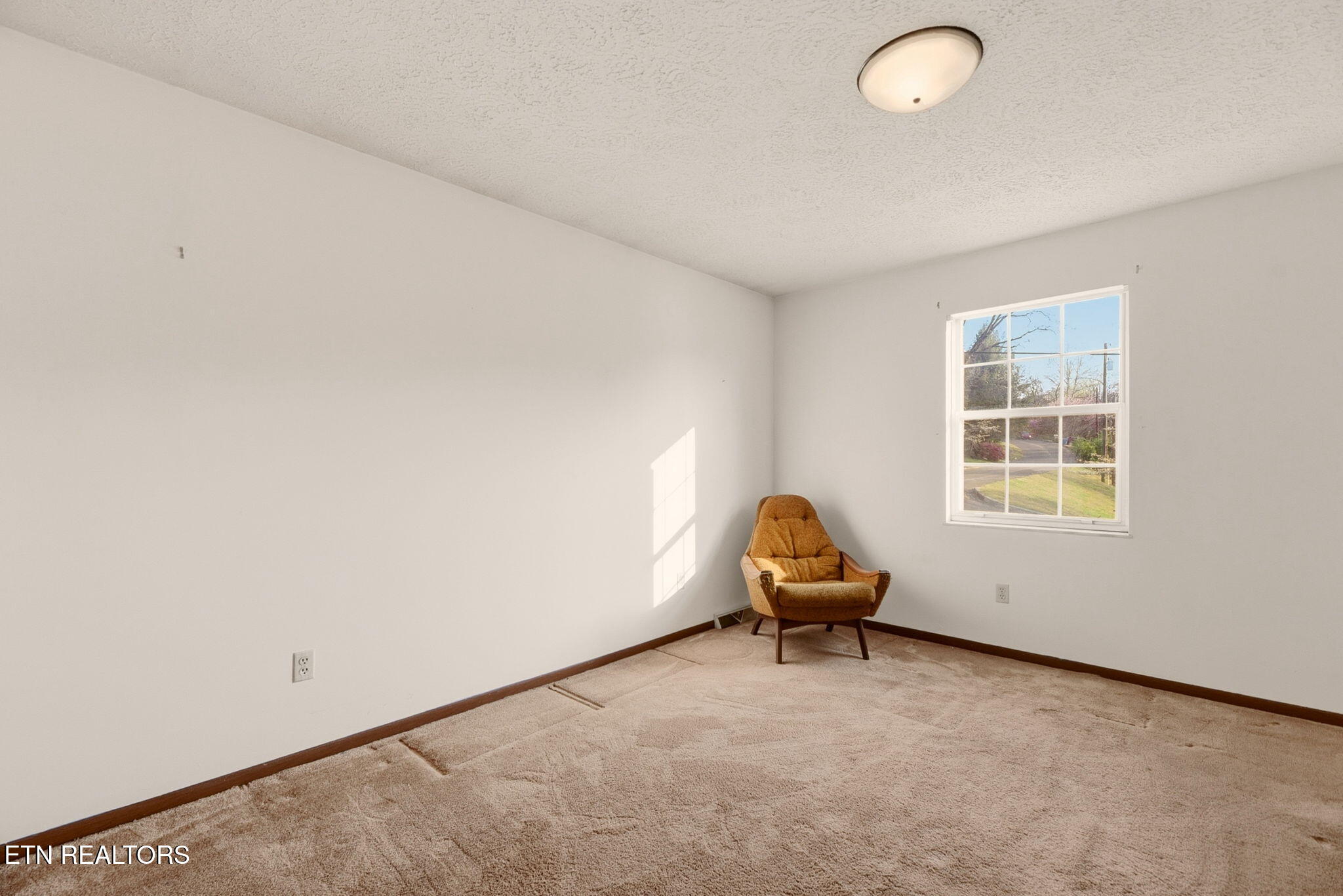 307 Walnut Street Clinton TN 37716