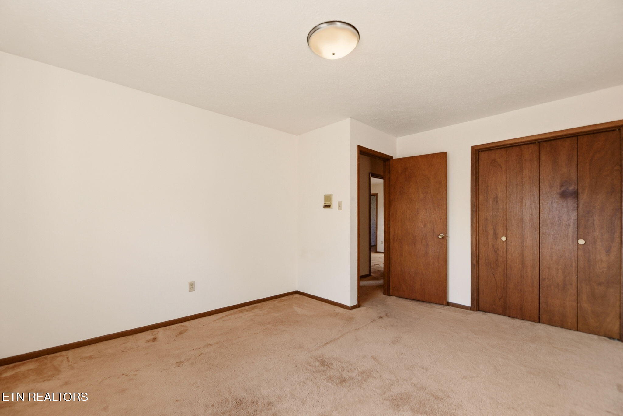 307 Walnut Street Clinton TN 37716