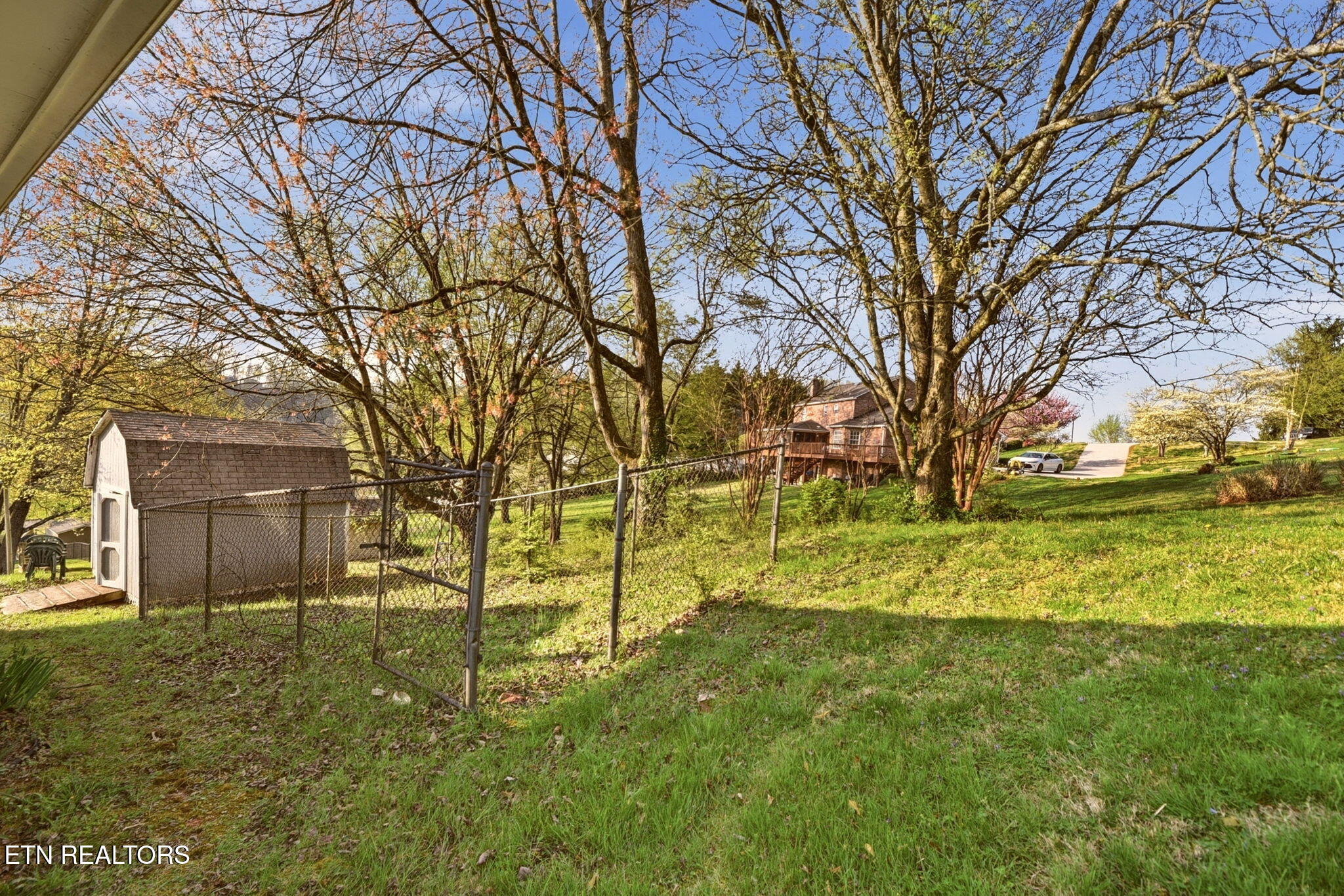 307 Walnut Street Clinton TN 37716