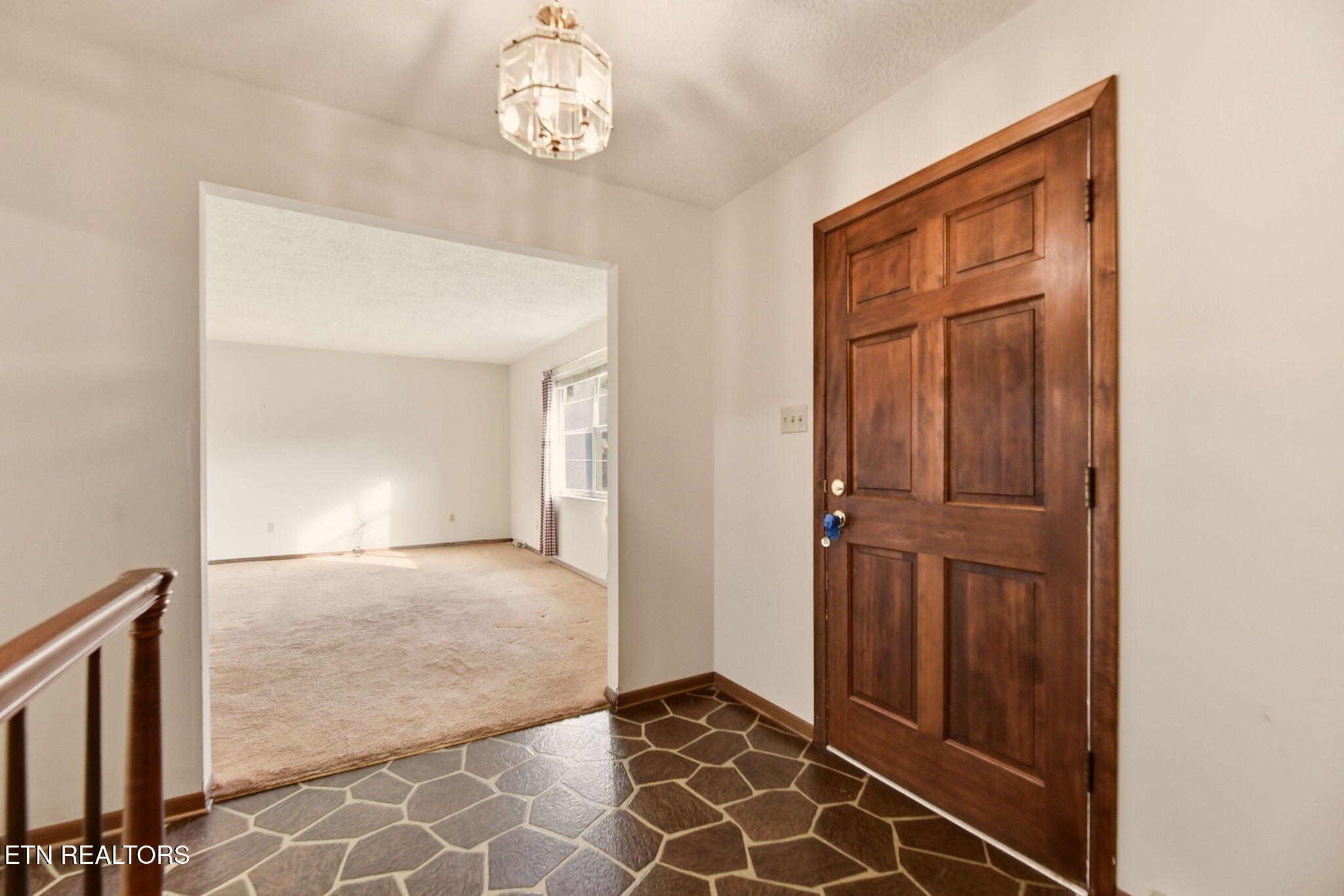 307 Walnut Street Clinton TN 37716