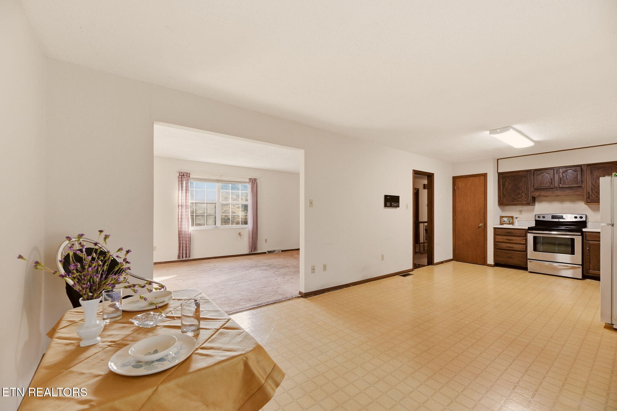 307 Walnut Street Clinton TN 37716