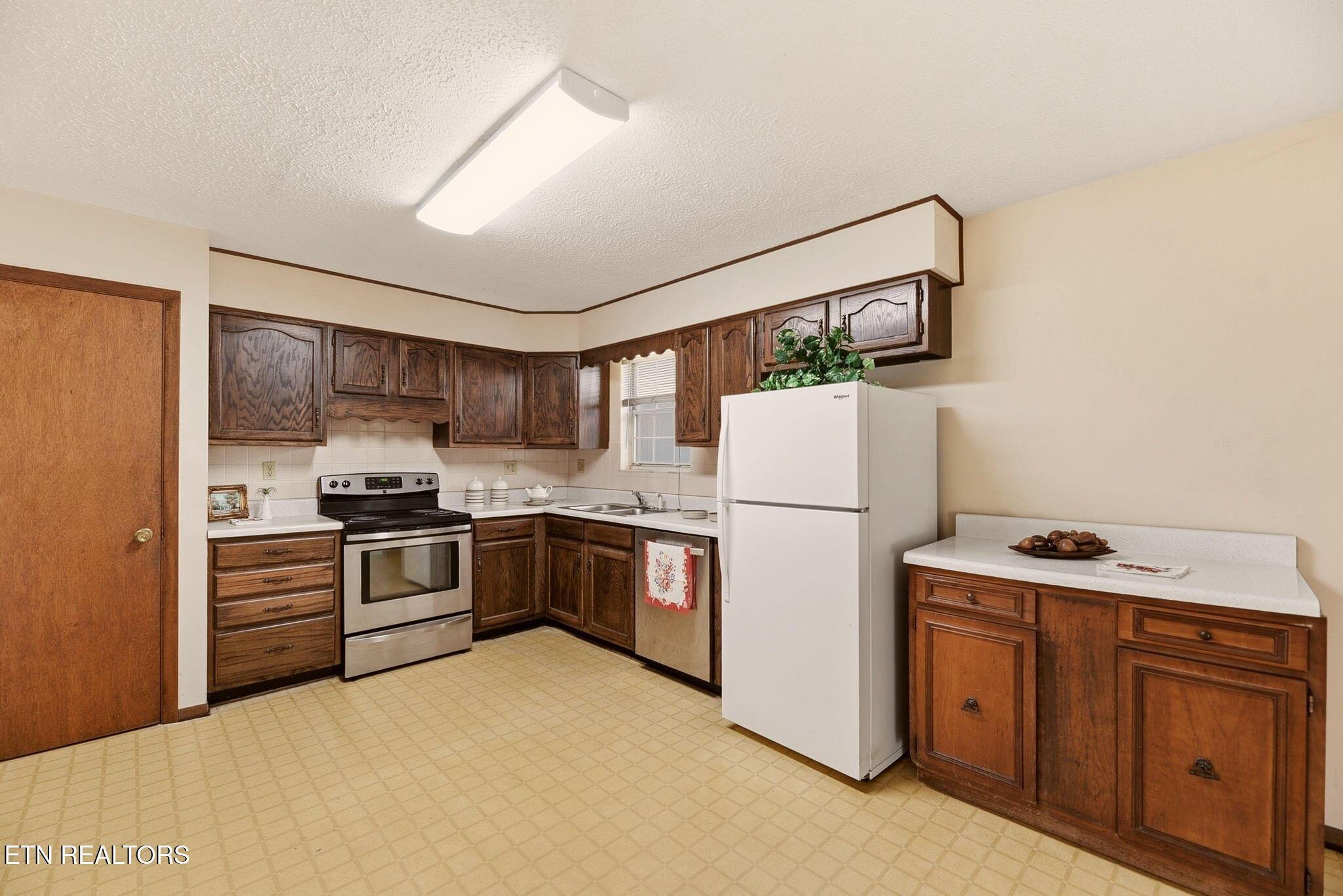 307 Walnut Street Clinton TN 37716