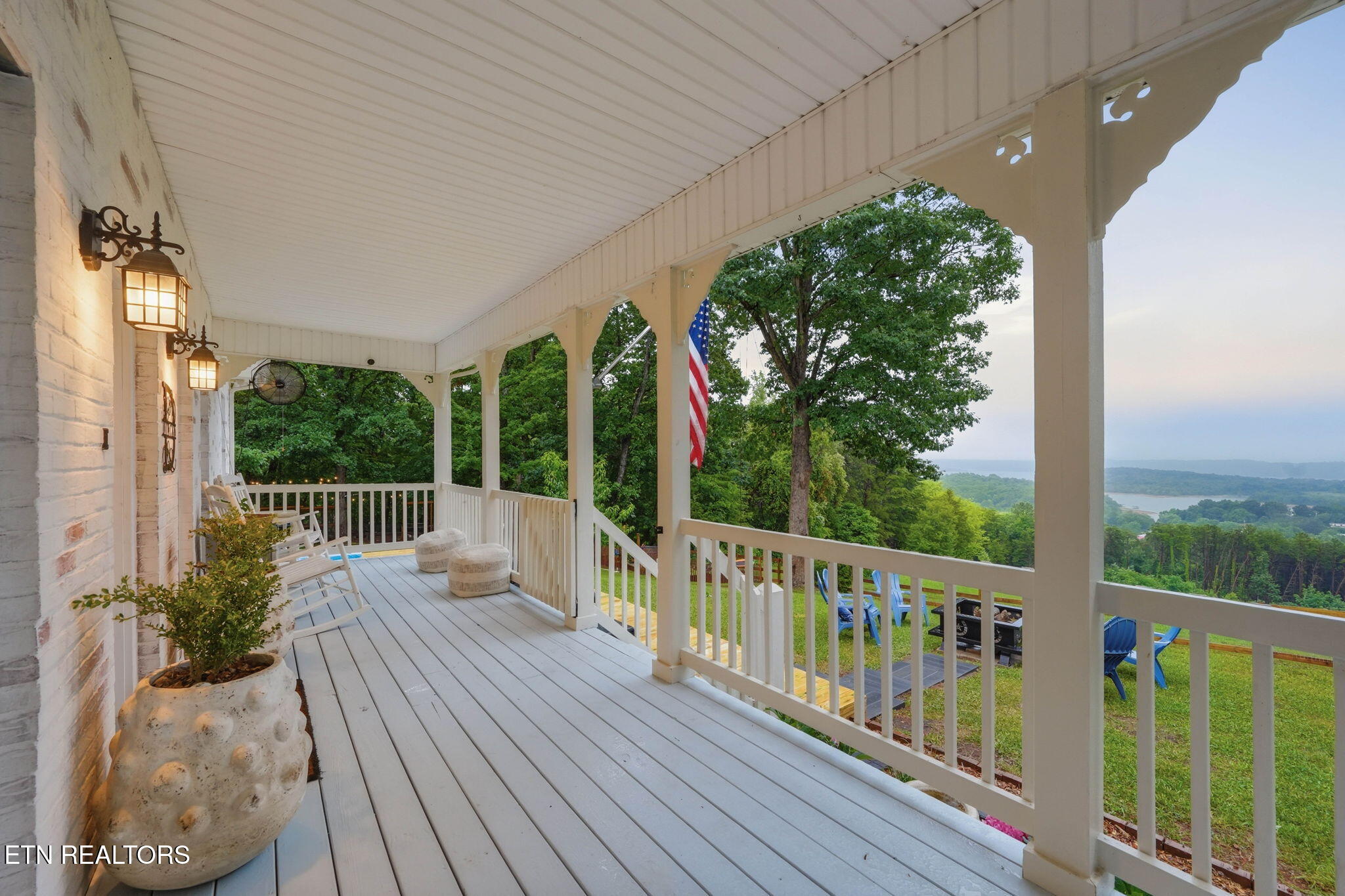 664 Armstrong Drive Dandridge TN 37725