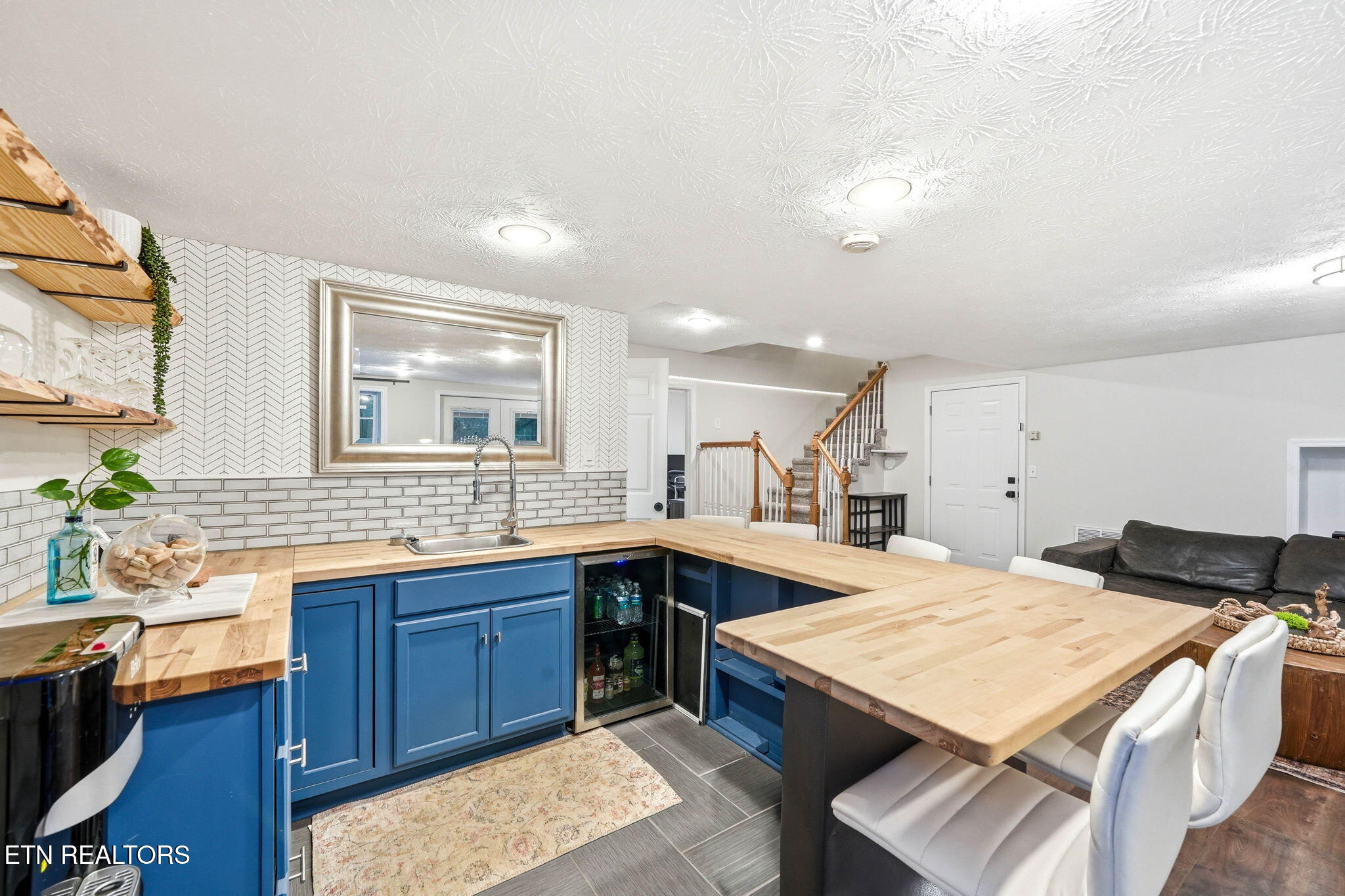 664 Armstrong Drive Dandridge TN 37725