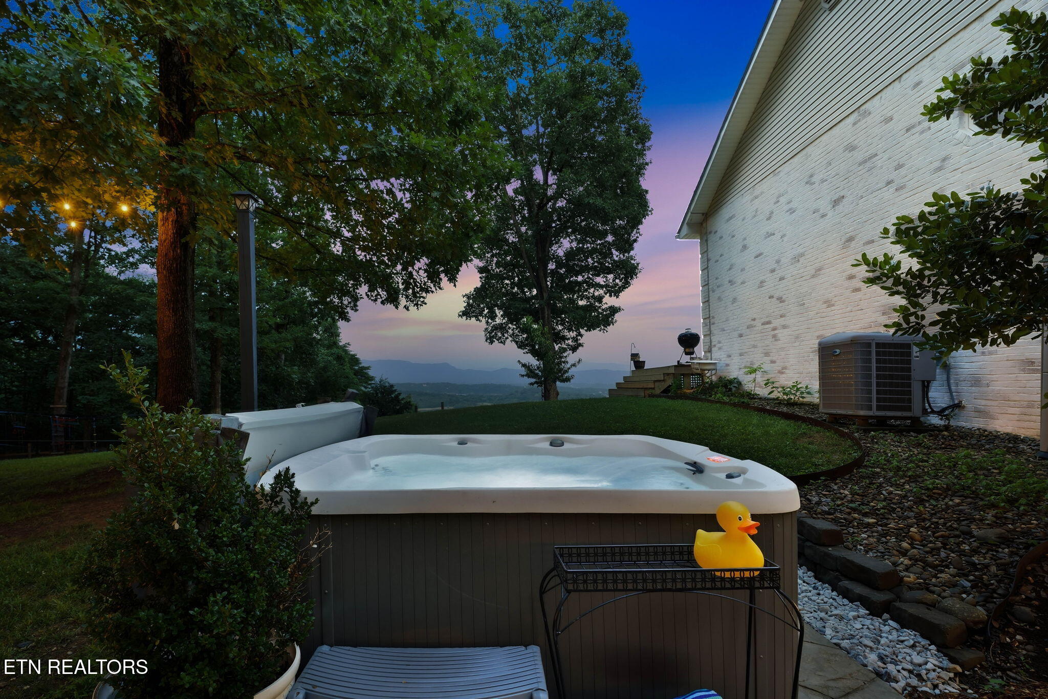 664 Armstrong Drive Dandridge TN 37725