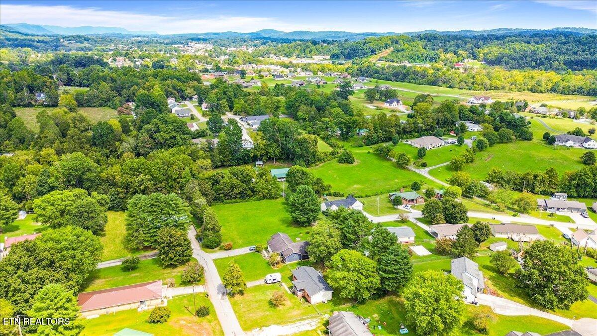 211 Evans Road Jacksboro TN 37757