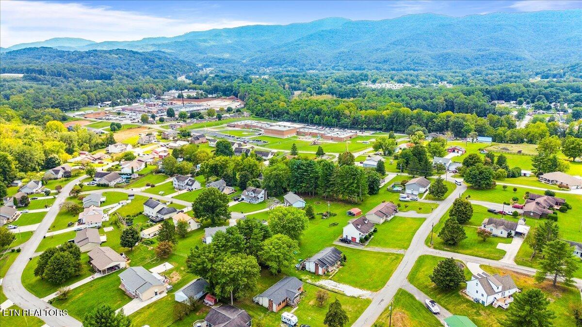 211 Evans Road Jacksboro TN 37757