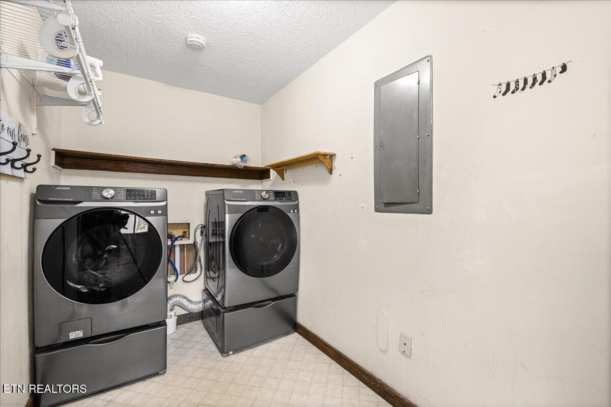 211 Evans Road Jacksboro TN 37757