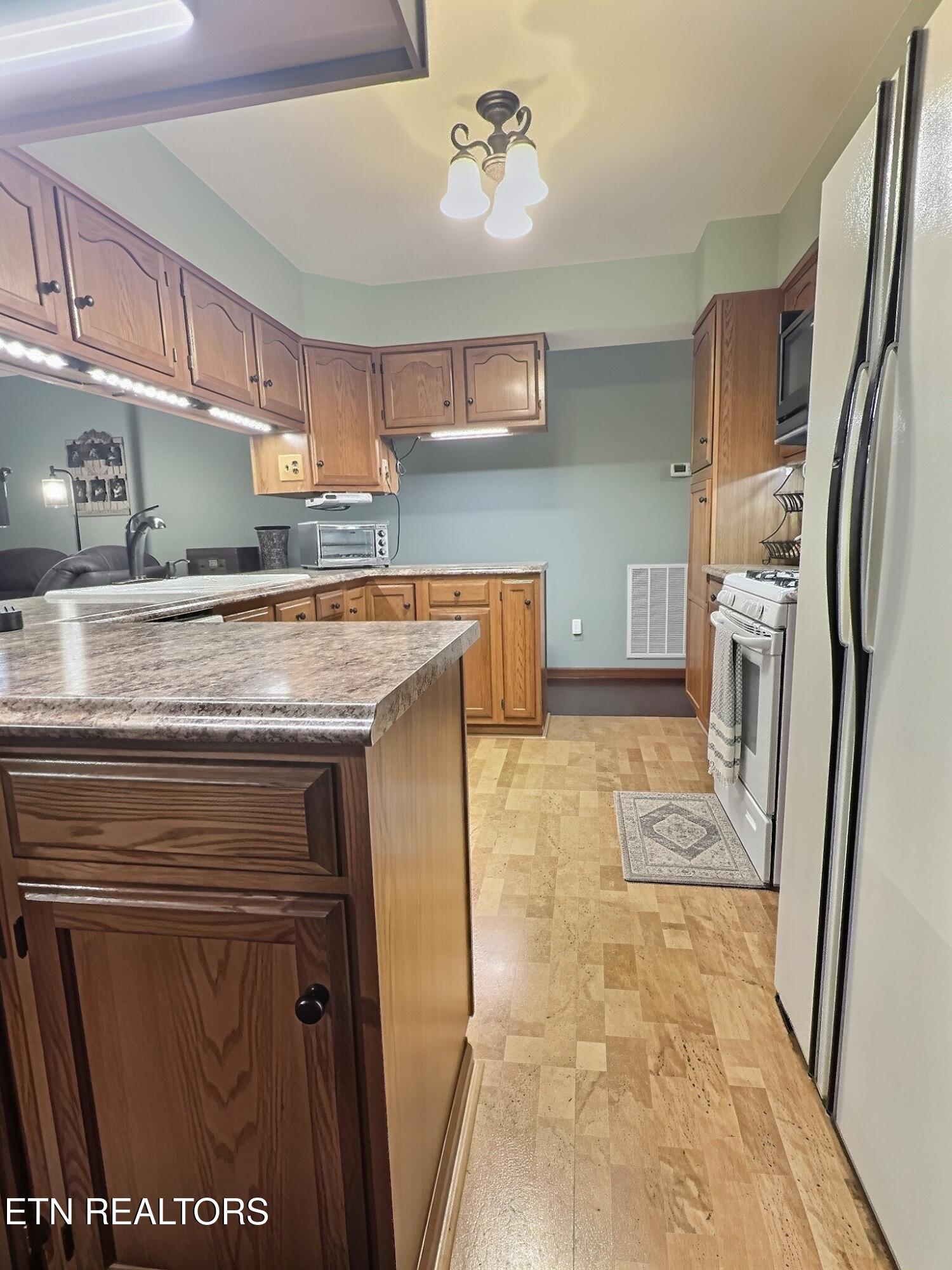 162 Mineral Springs Lane Jacksboro TN 37757
