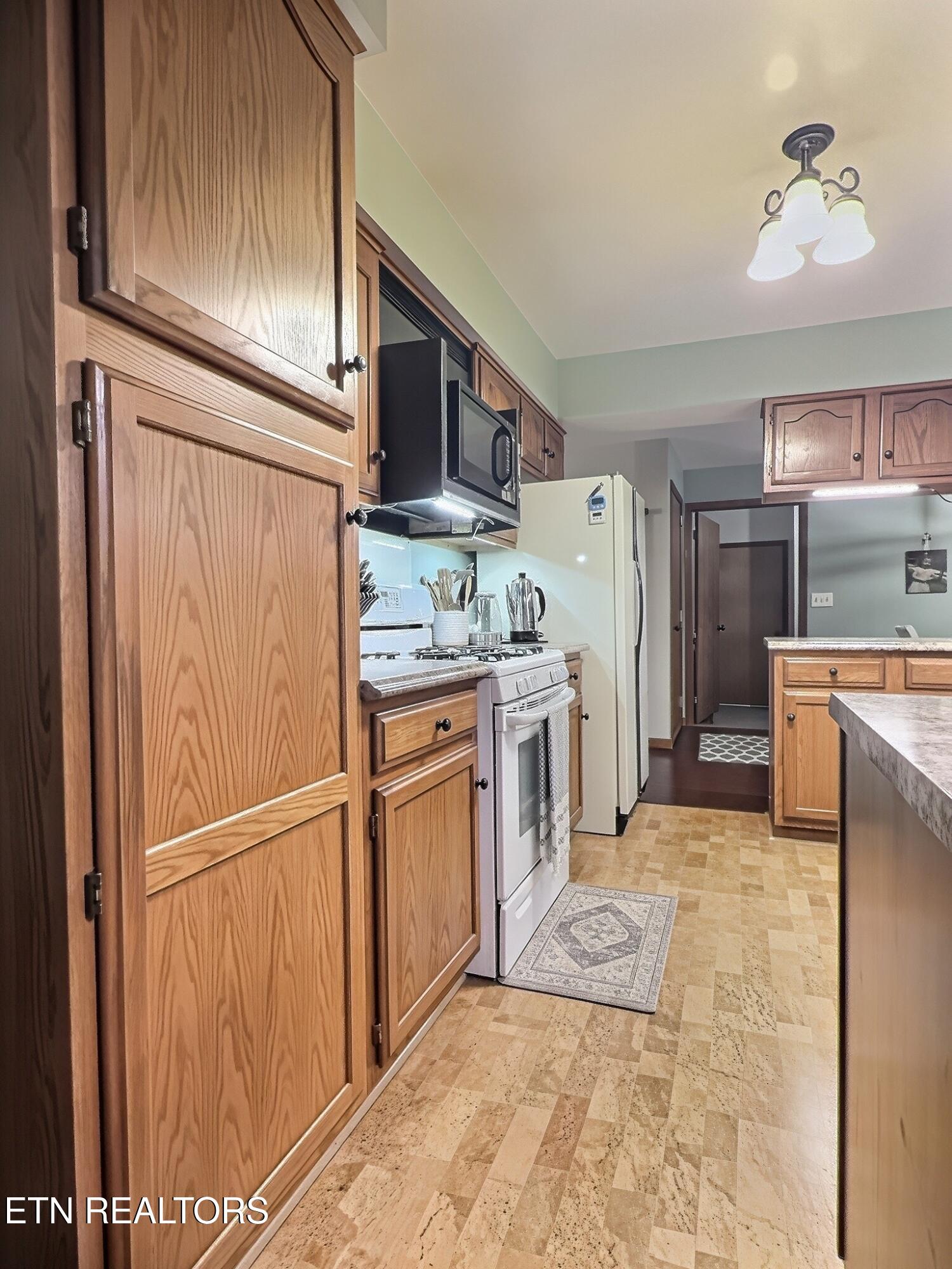 162 Mineral Springs Lane Jacksboro TN 37757