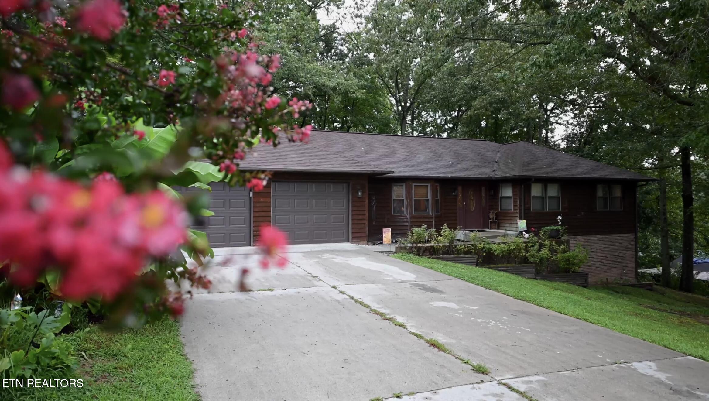 162 Mineral Springs Lane Jacksboro TN 37757