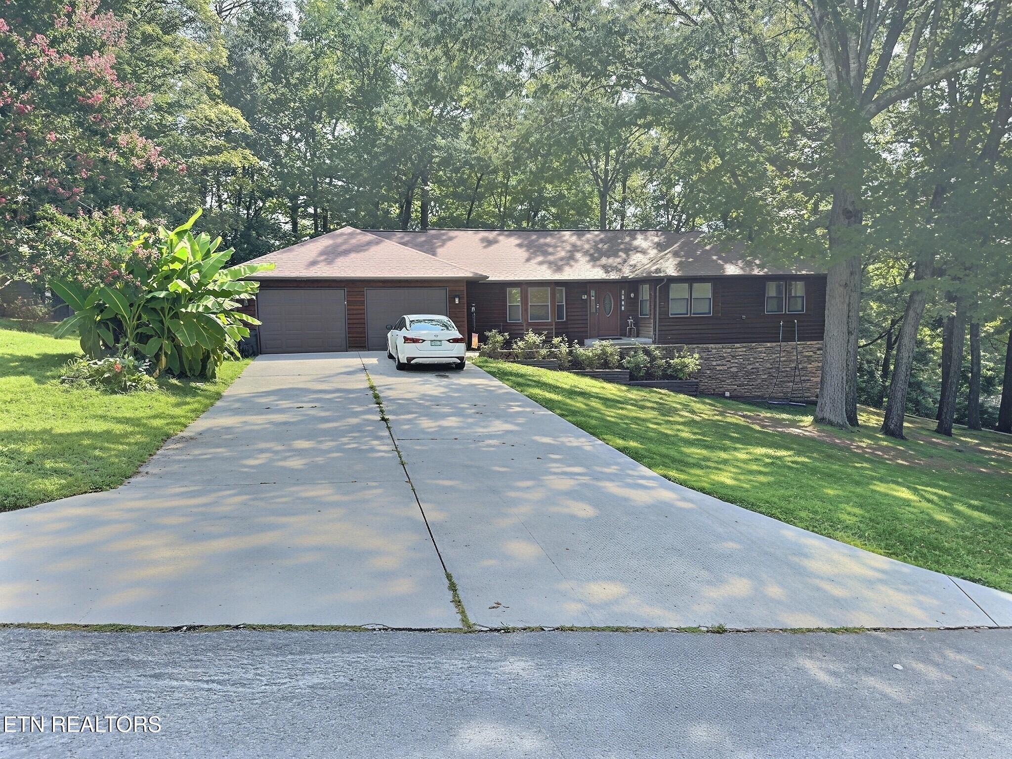 162 Mineral Springs Lane Jacksboro TN 37757