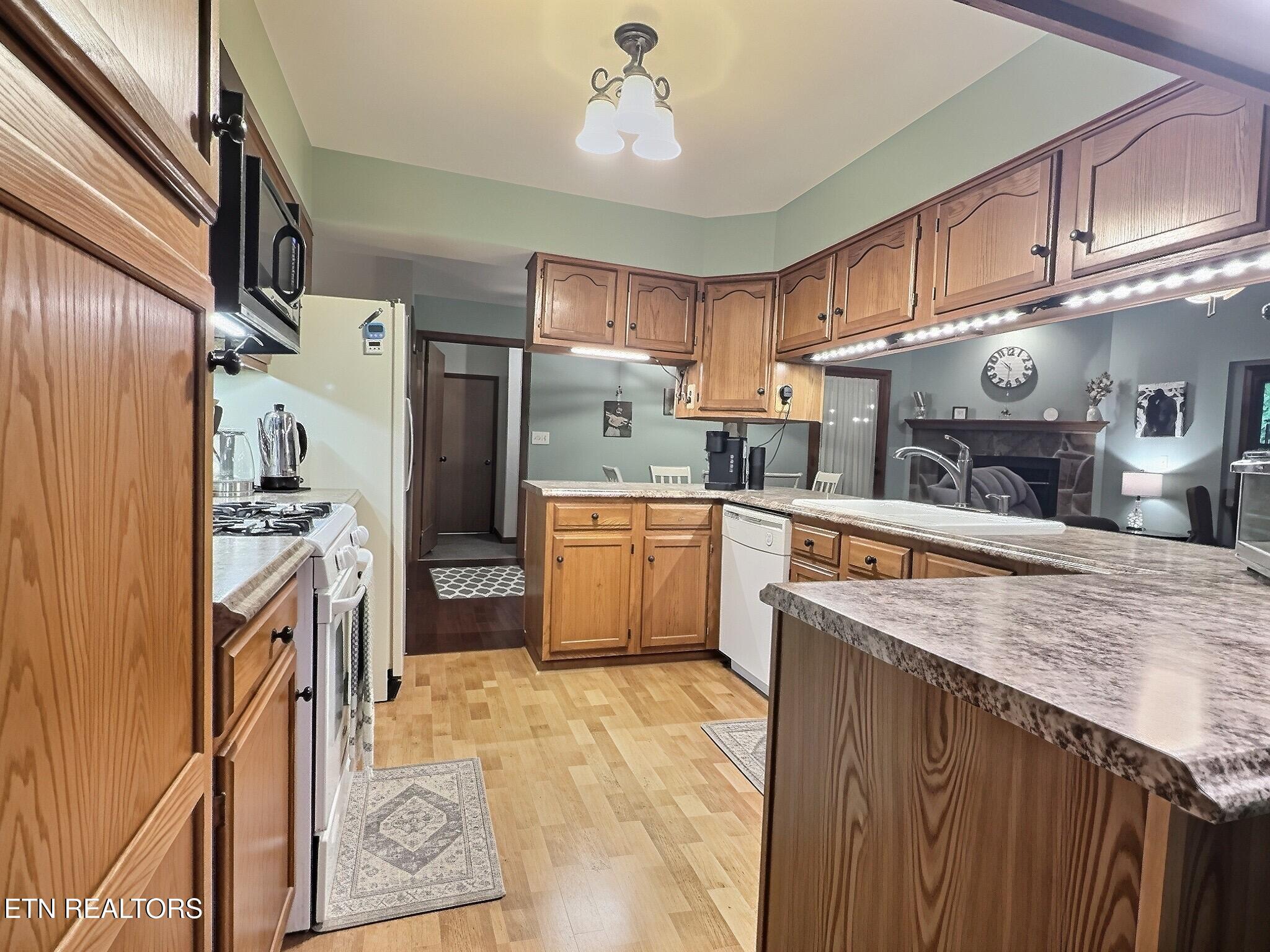 162 Mineral Springs Lane Jacksboro TN 37757