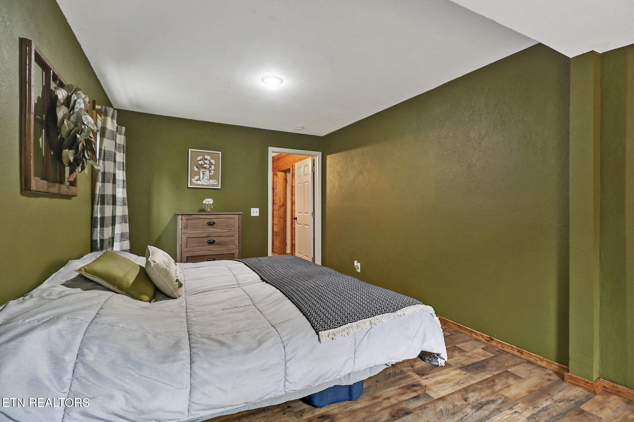 1421 Taylor Place Road Jamestown TN 38556