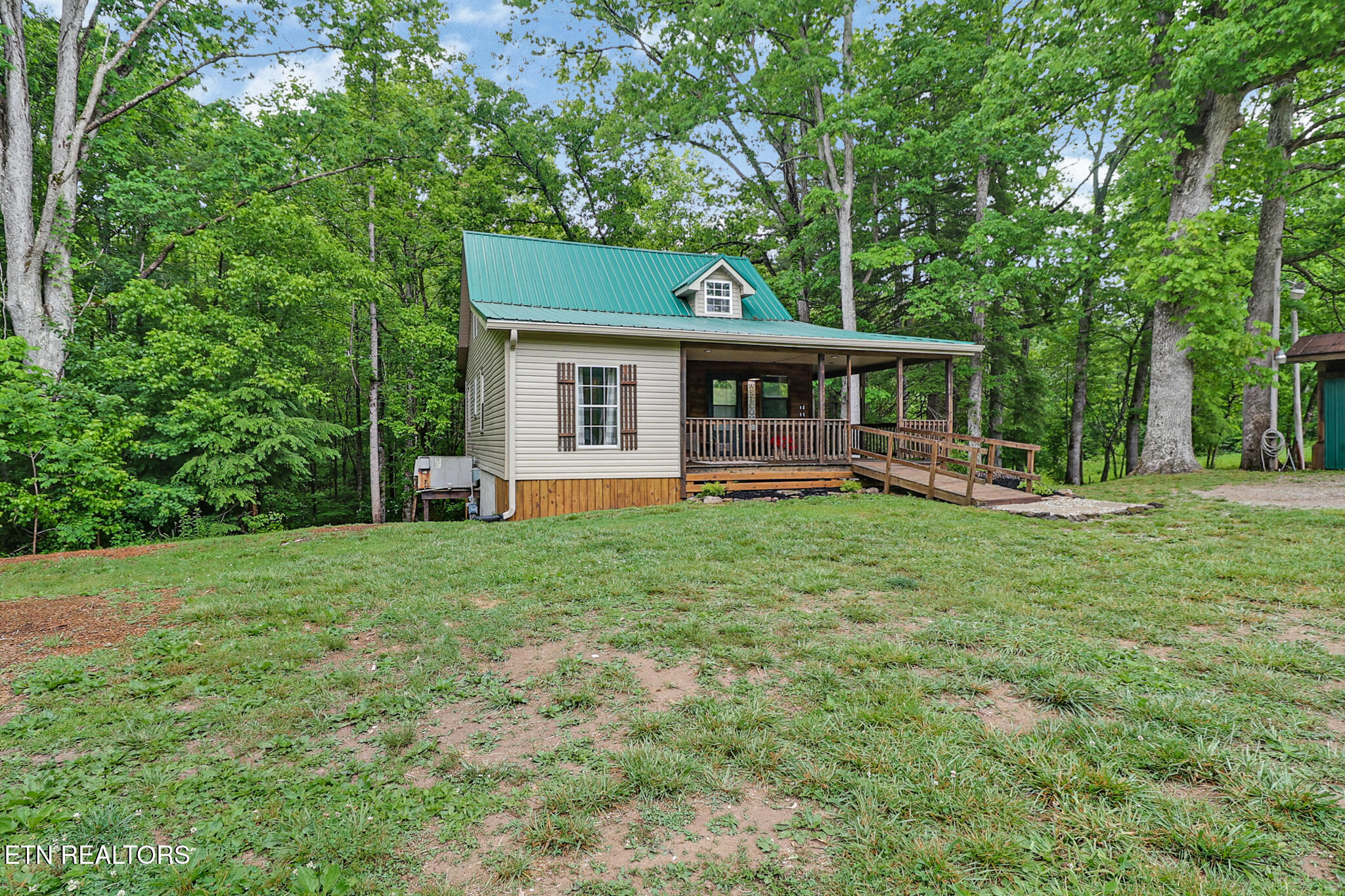 1421 Taylor Place Road Jamestown TN 38556