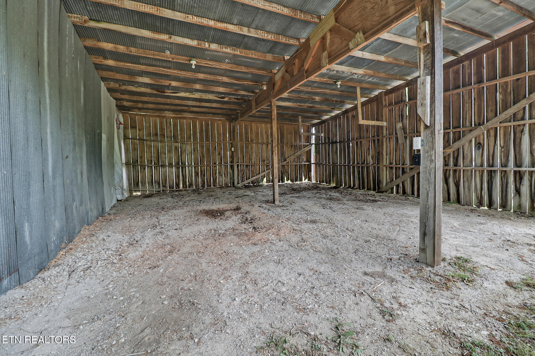 1421 Taylor Place Road Jamestown TN 38556