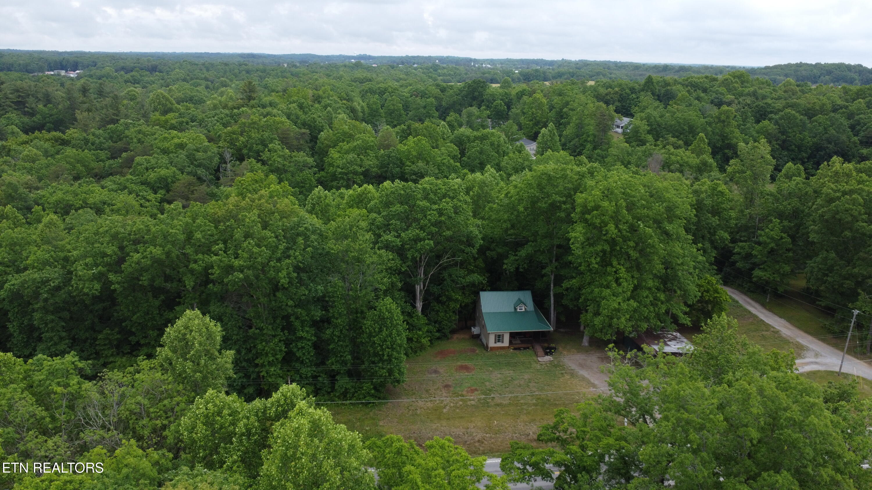 1421 Taylor Place Road Jamestown TN 38556