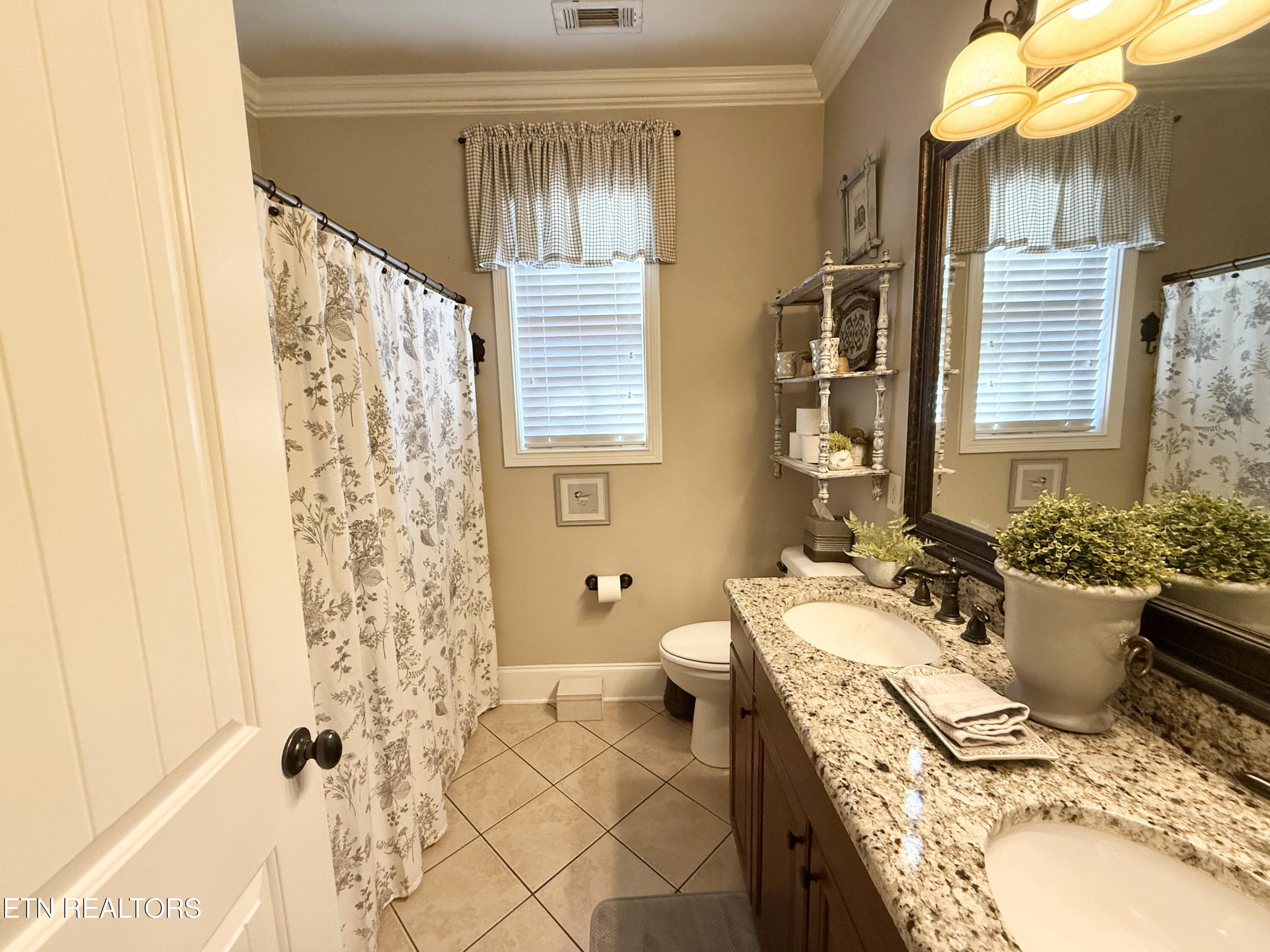 1600 Autumn Tree Lane Knoxville TN 37922