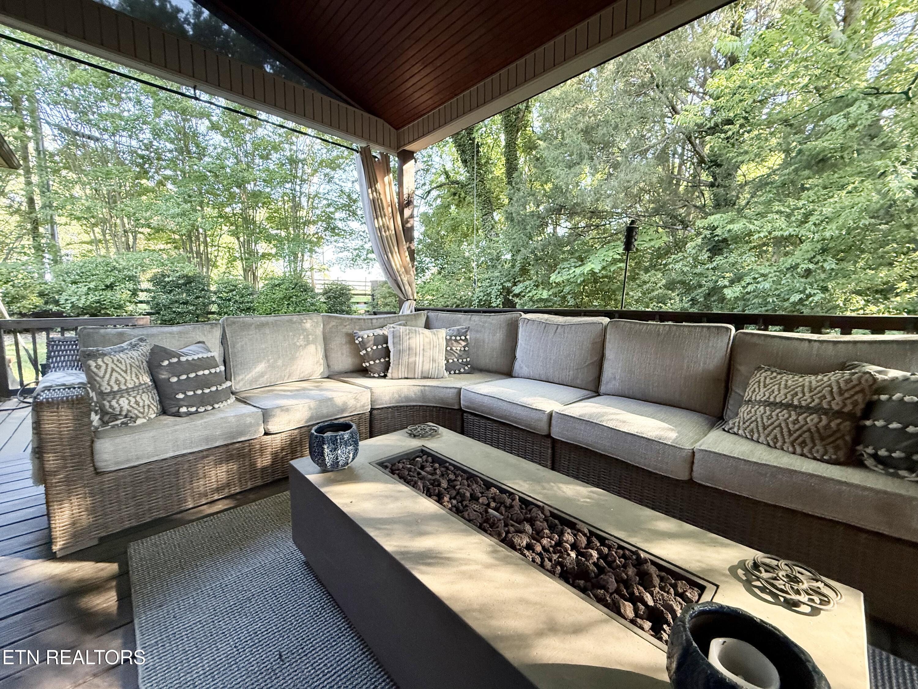 1600 Autumn Tree Lane Knoxville TN 37922