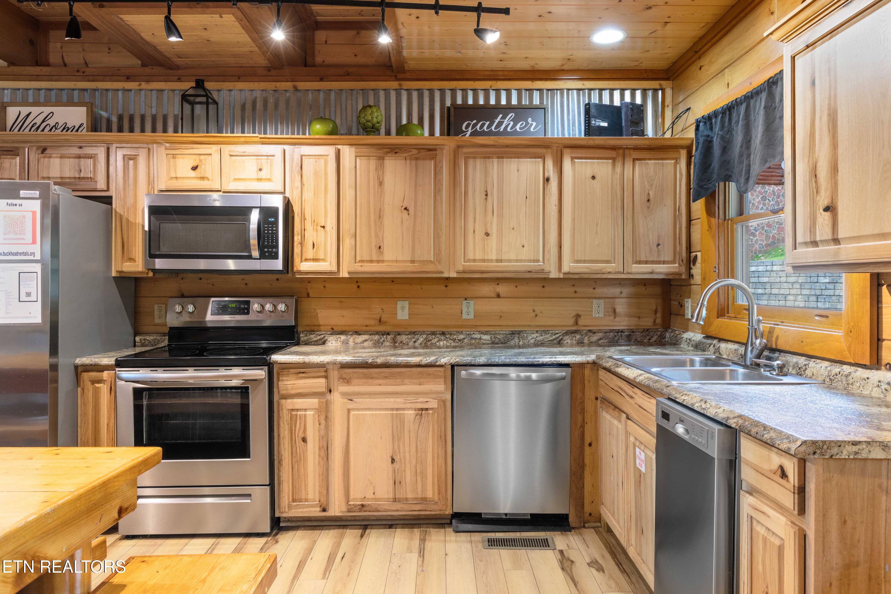 1703 High Rock Way Sevierville TN 37862