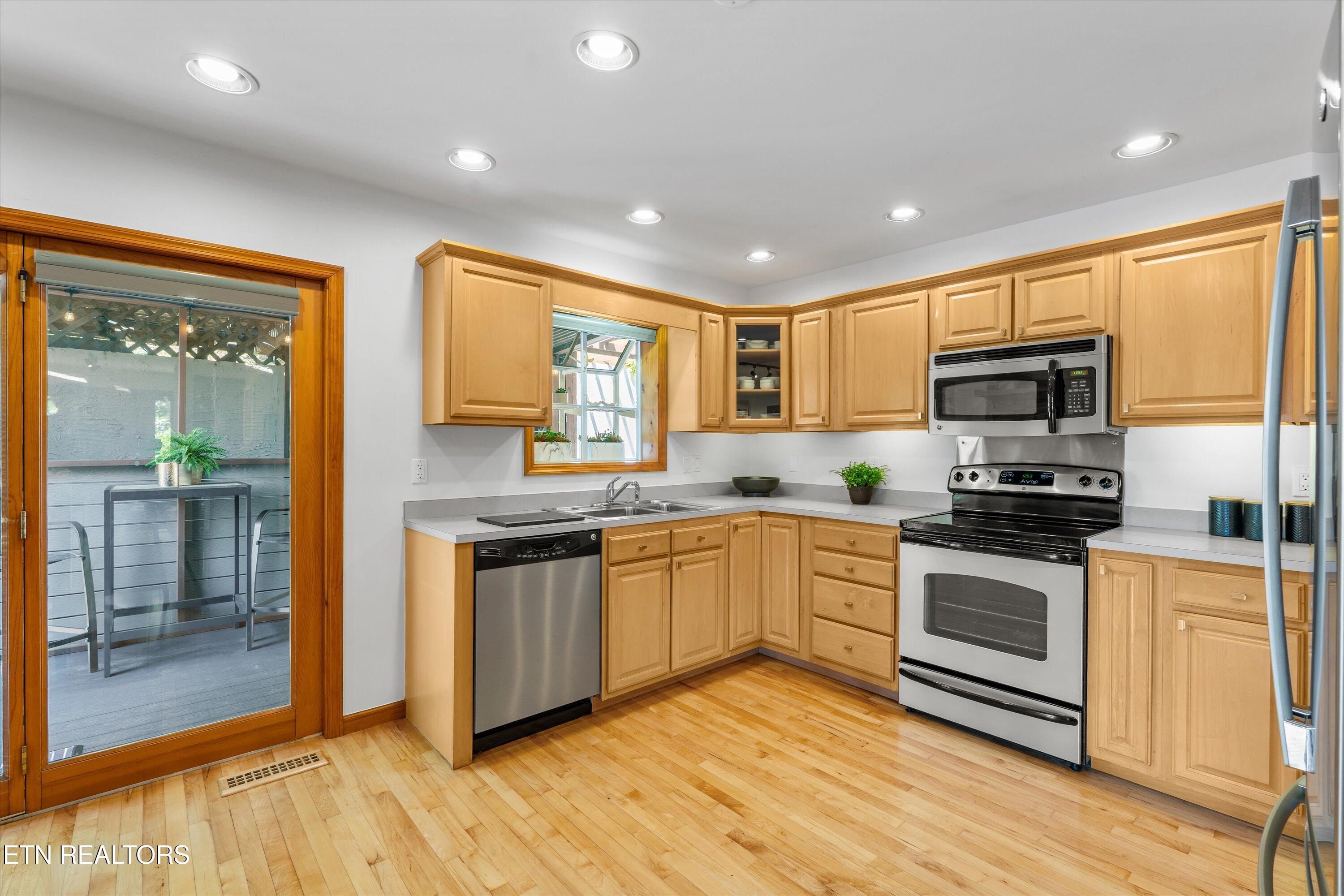 340 Parsons Shores Drive Sharps Chapel TN 37866