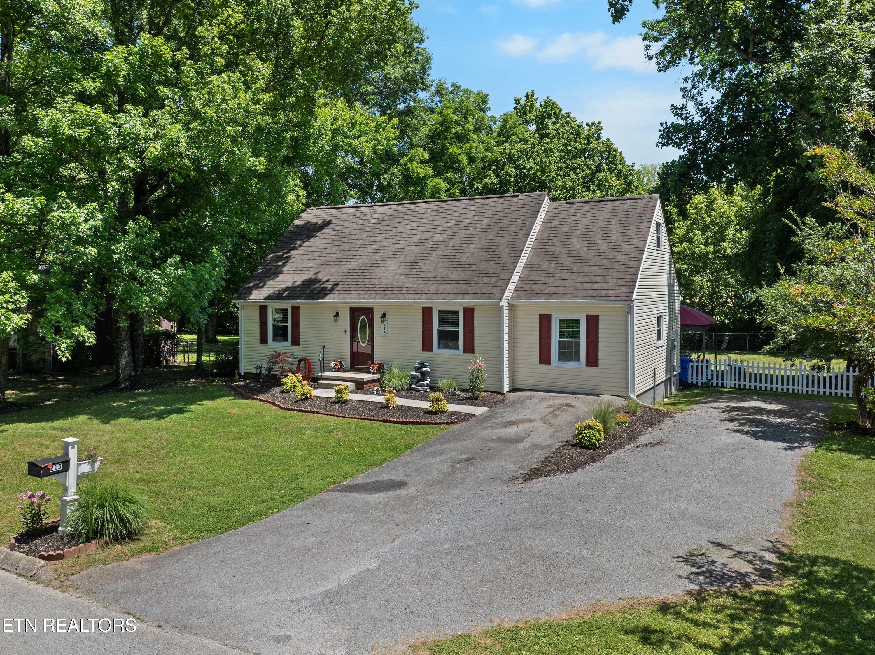 215 Tusculum Drive Oak Ridge TN 37830