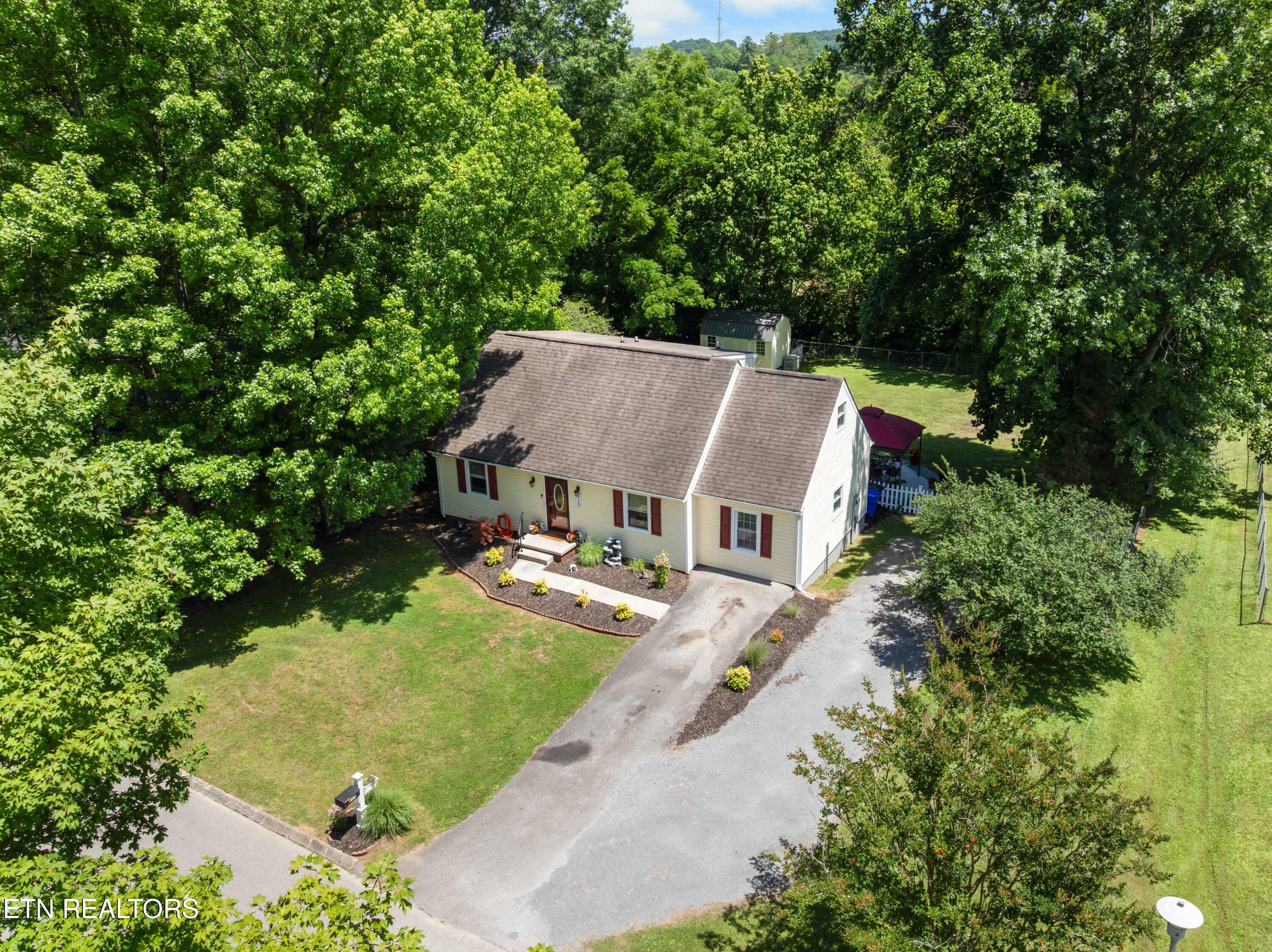 215 Tusculum Drive Oak Ridge TN 37830