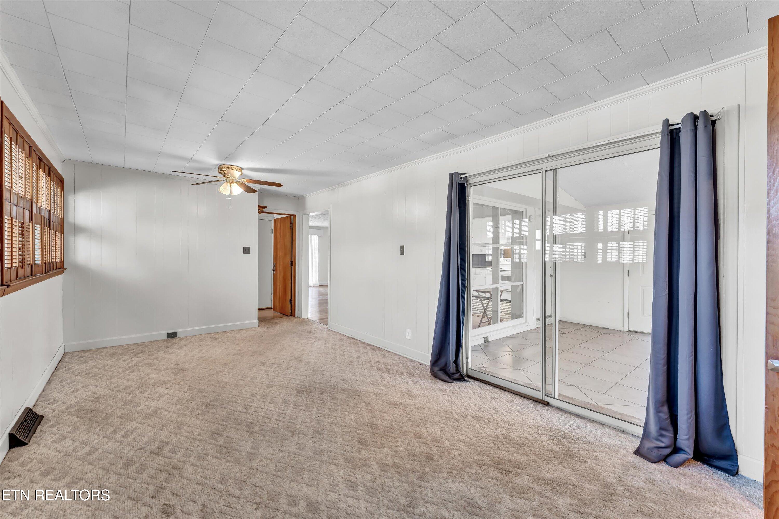 219 N Douglas Avenue Rockwood TN 37854