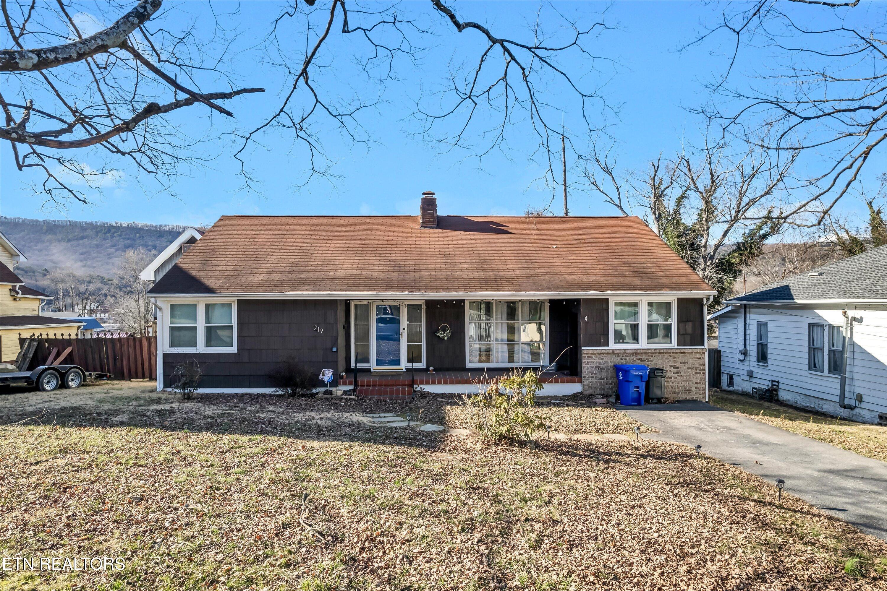 219 N Douglas Avenue Rockwood TN 37854