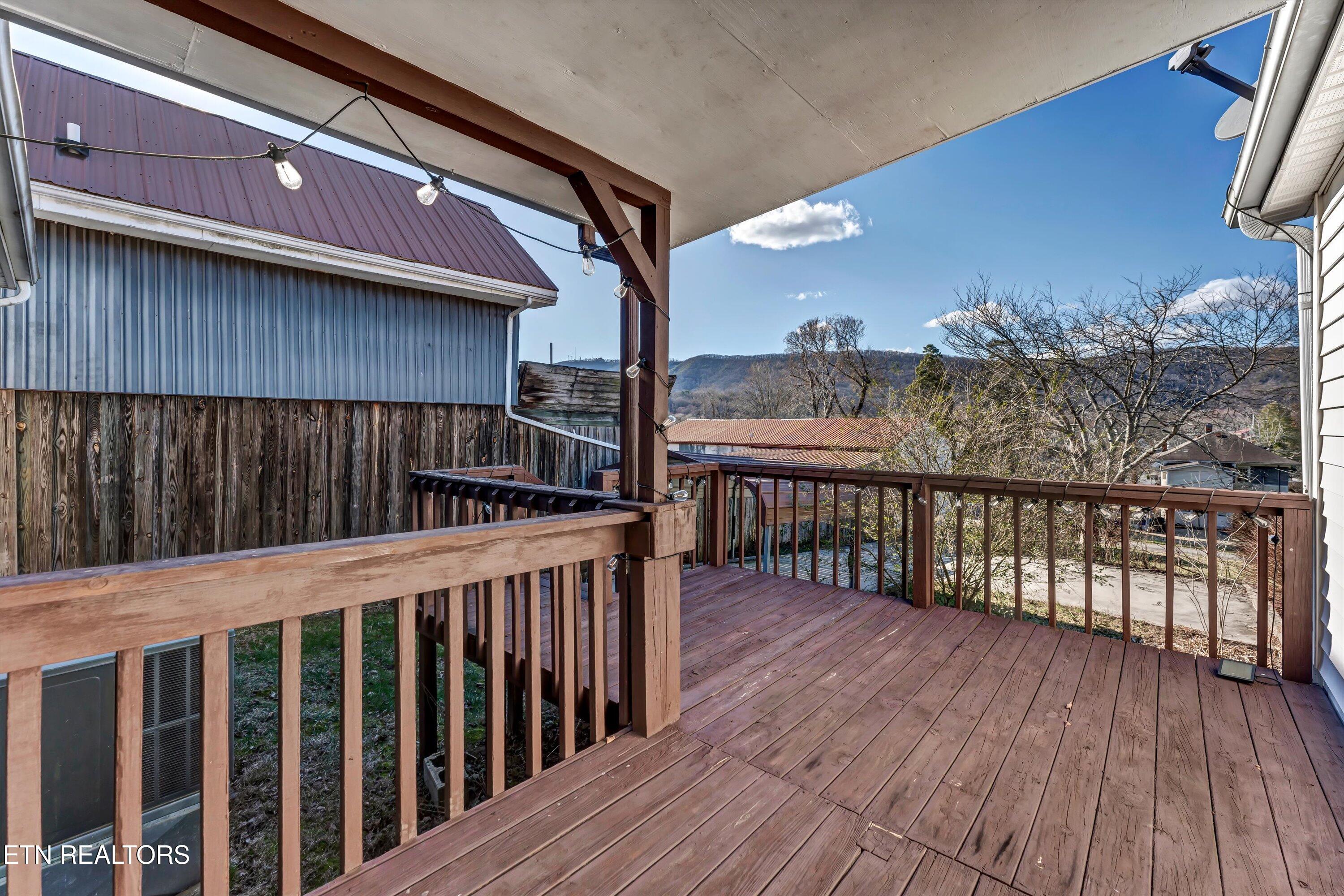 219 N Douglas Avenue Rockwood TN 37854