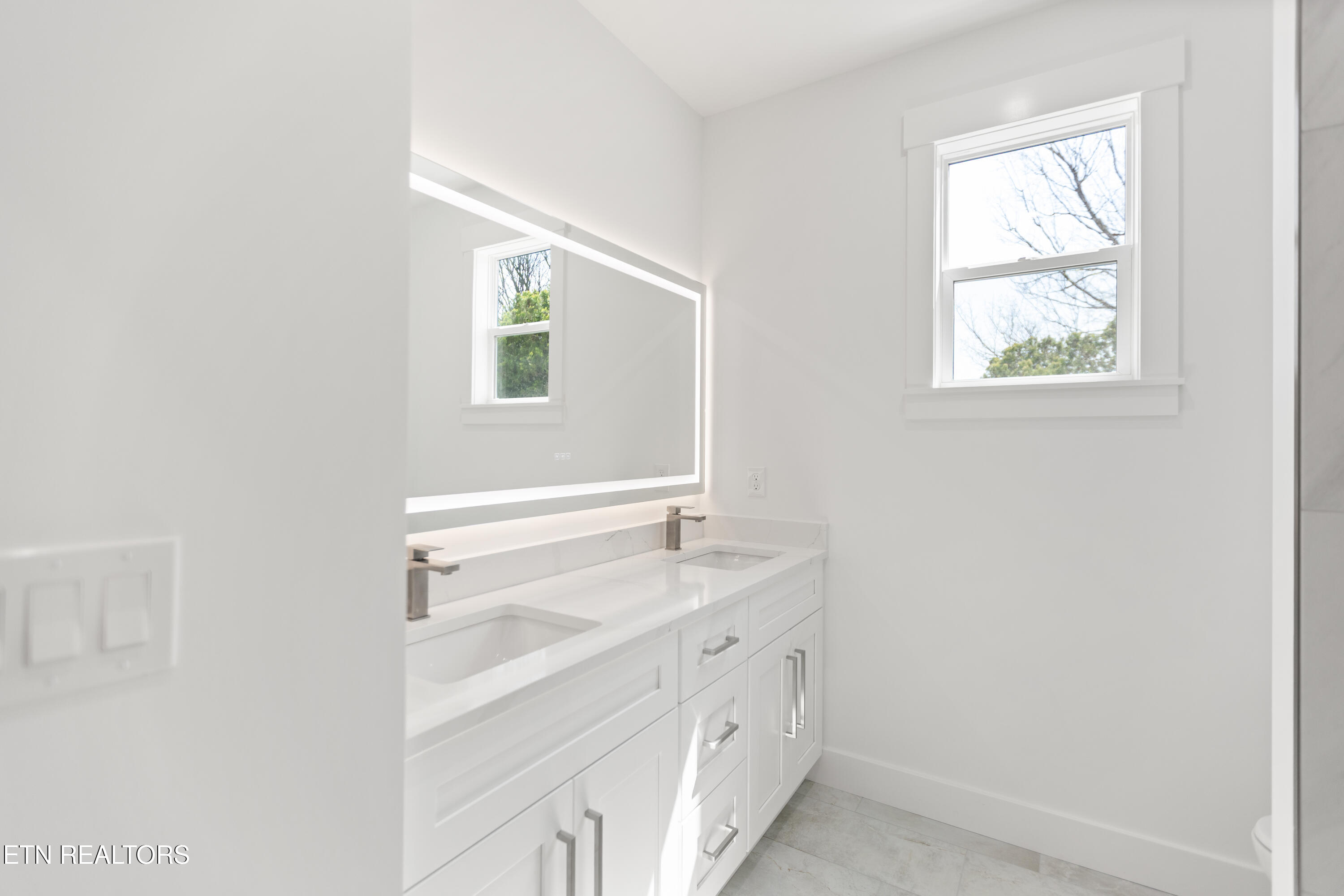2009 Mountair Drive Knoxville TN 37924