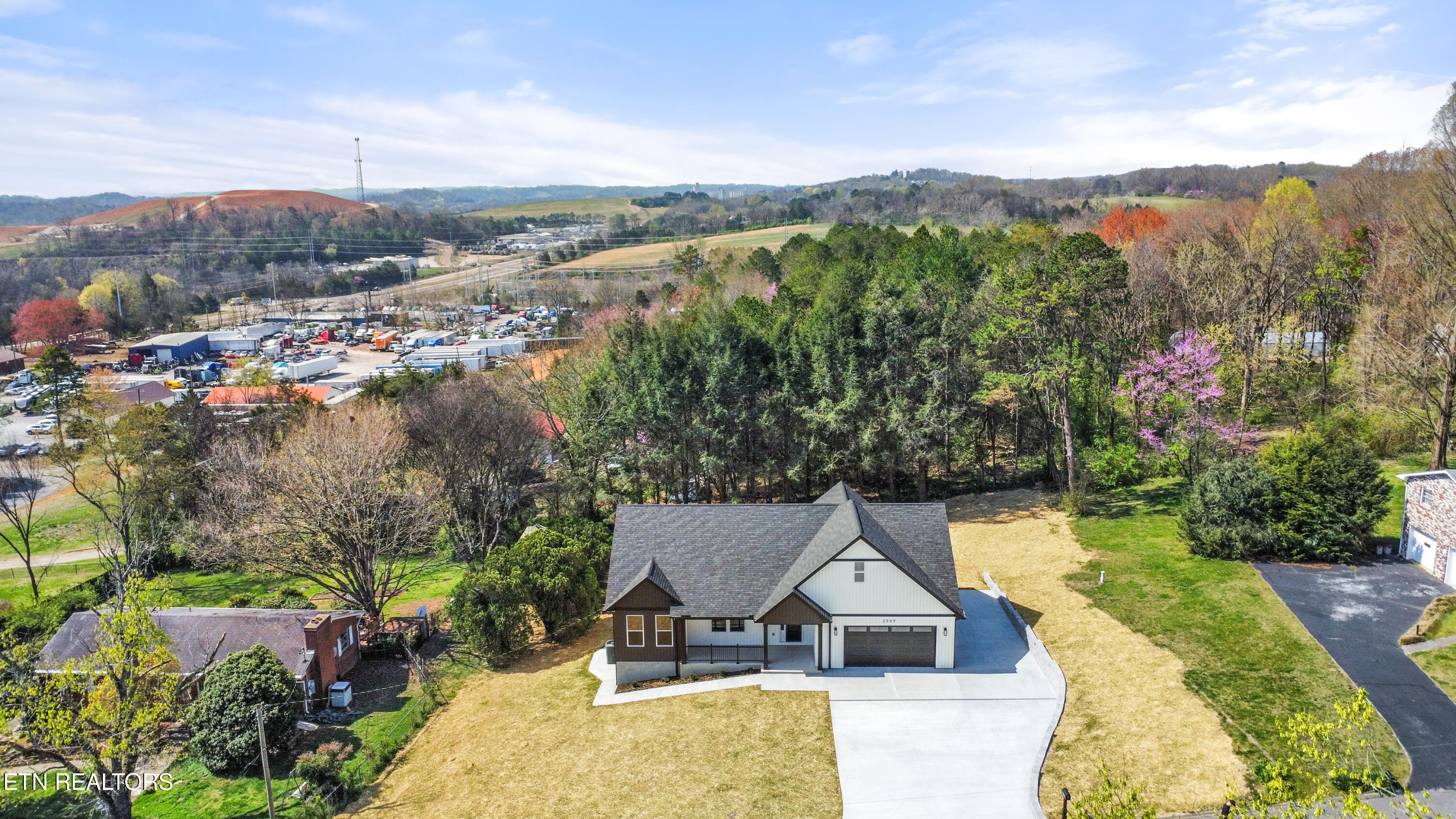 2009 Mountair Drive Knoxville TN 37924