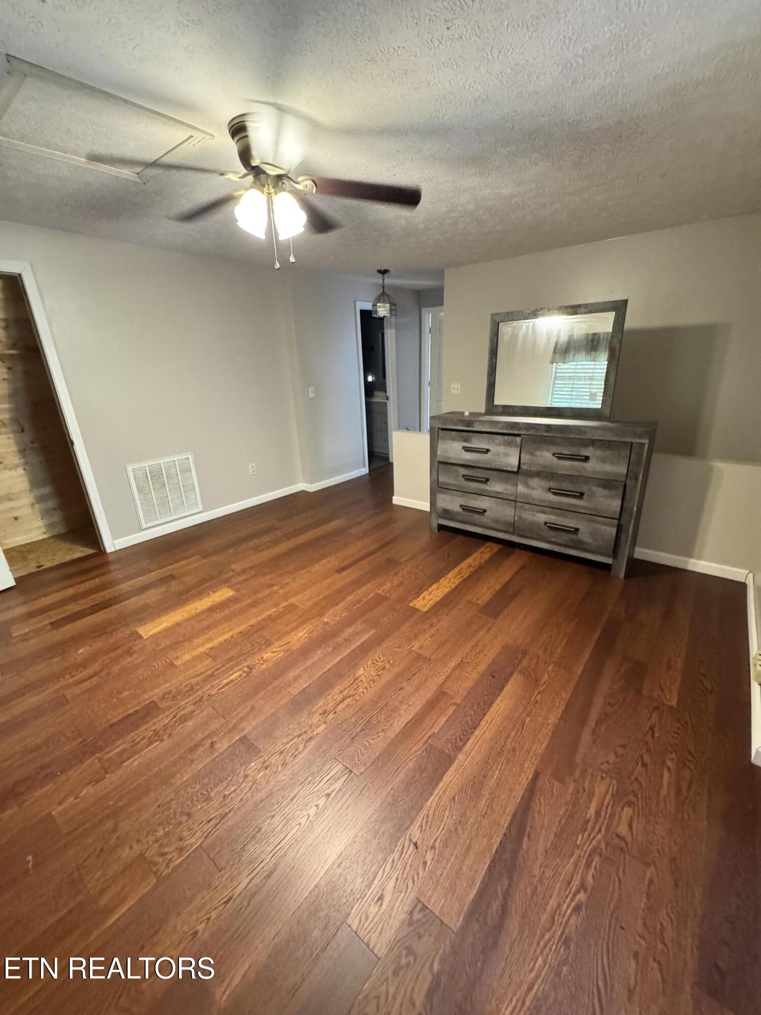 1474 Black Oak Drive Sevierville TN 37862