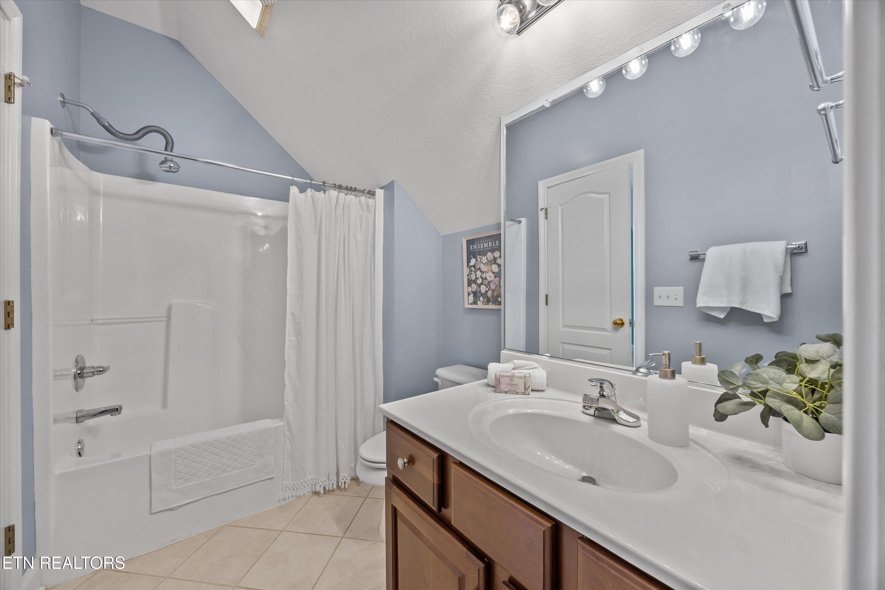9336 Ridges Meadow Lane Knoxville TN 37931