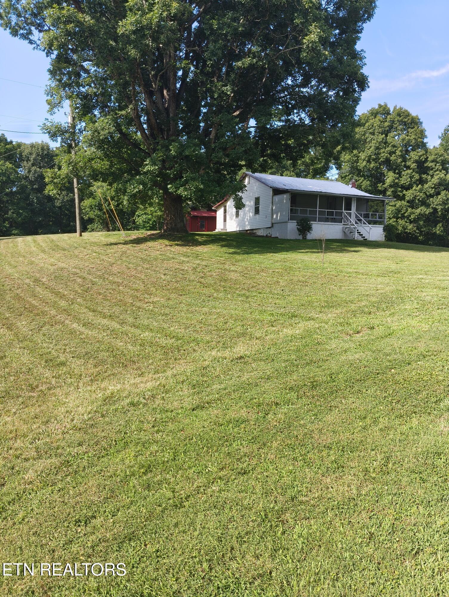 1947 Oody Road Loudon TN 37774