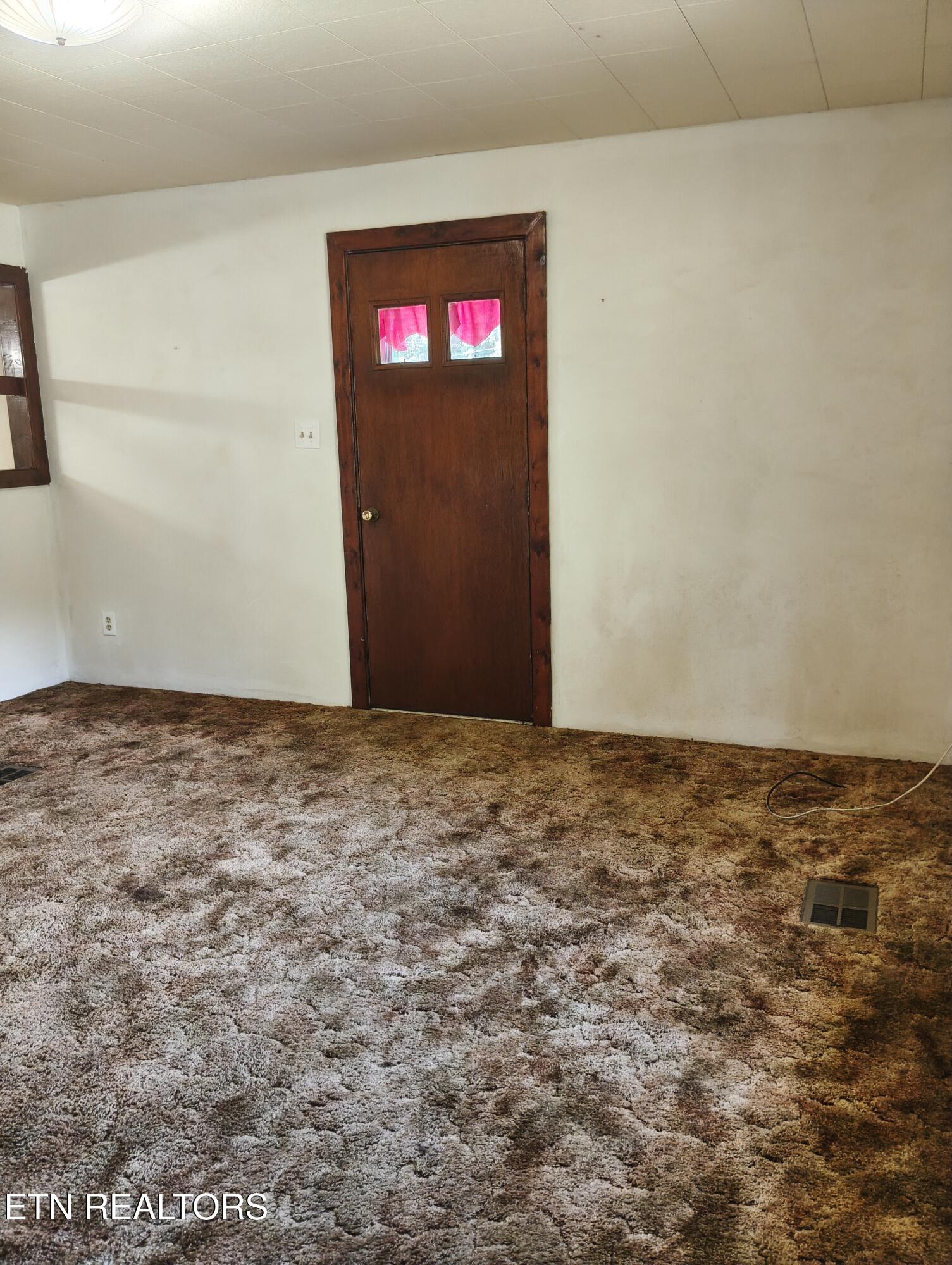 1947 Oody Road Loudon TN 37774