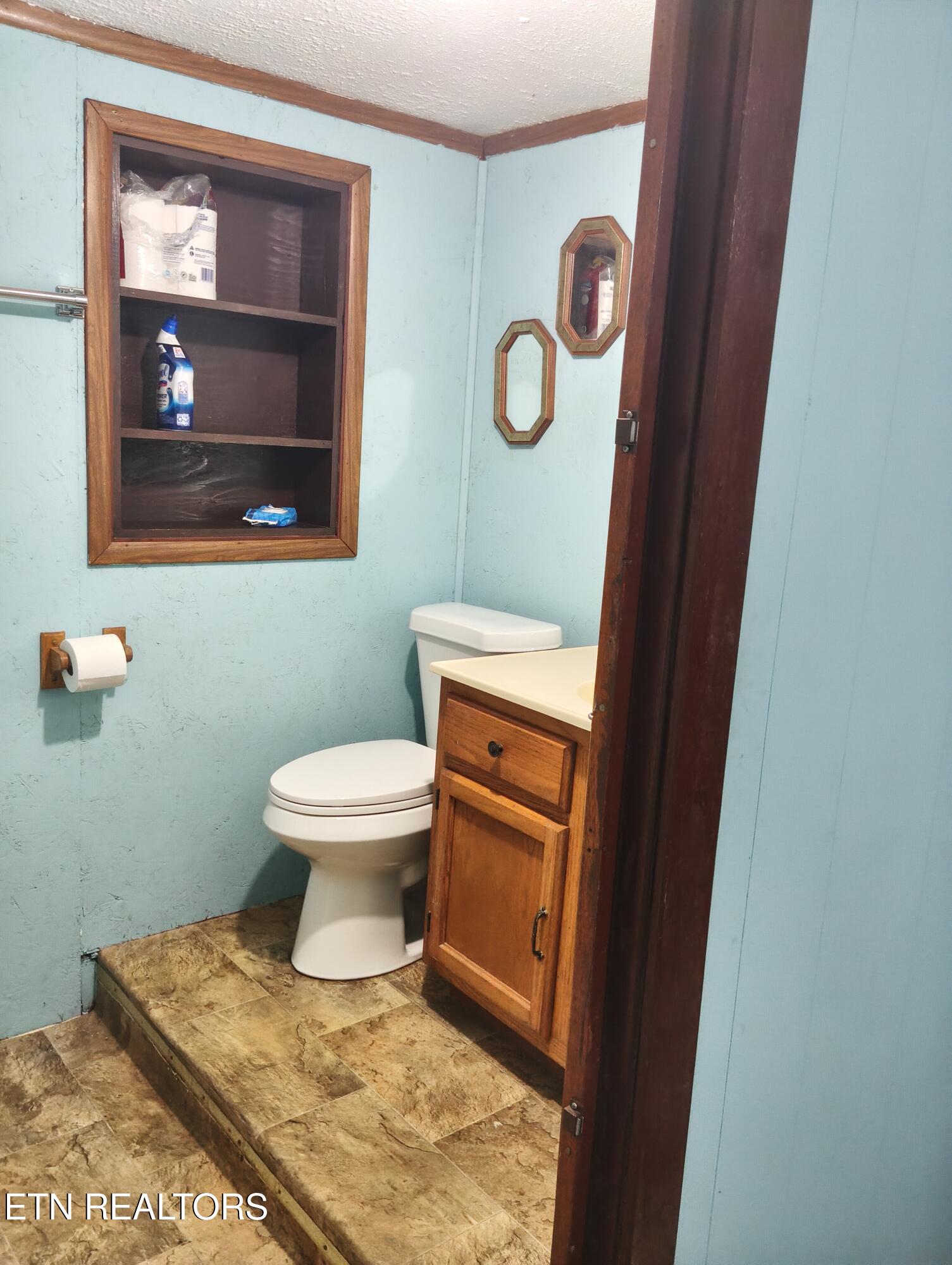 1947 Oody Road Loudon TN 37774