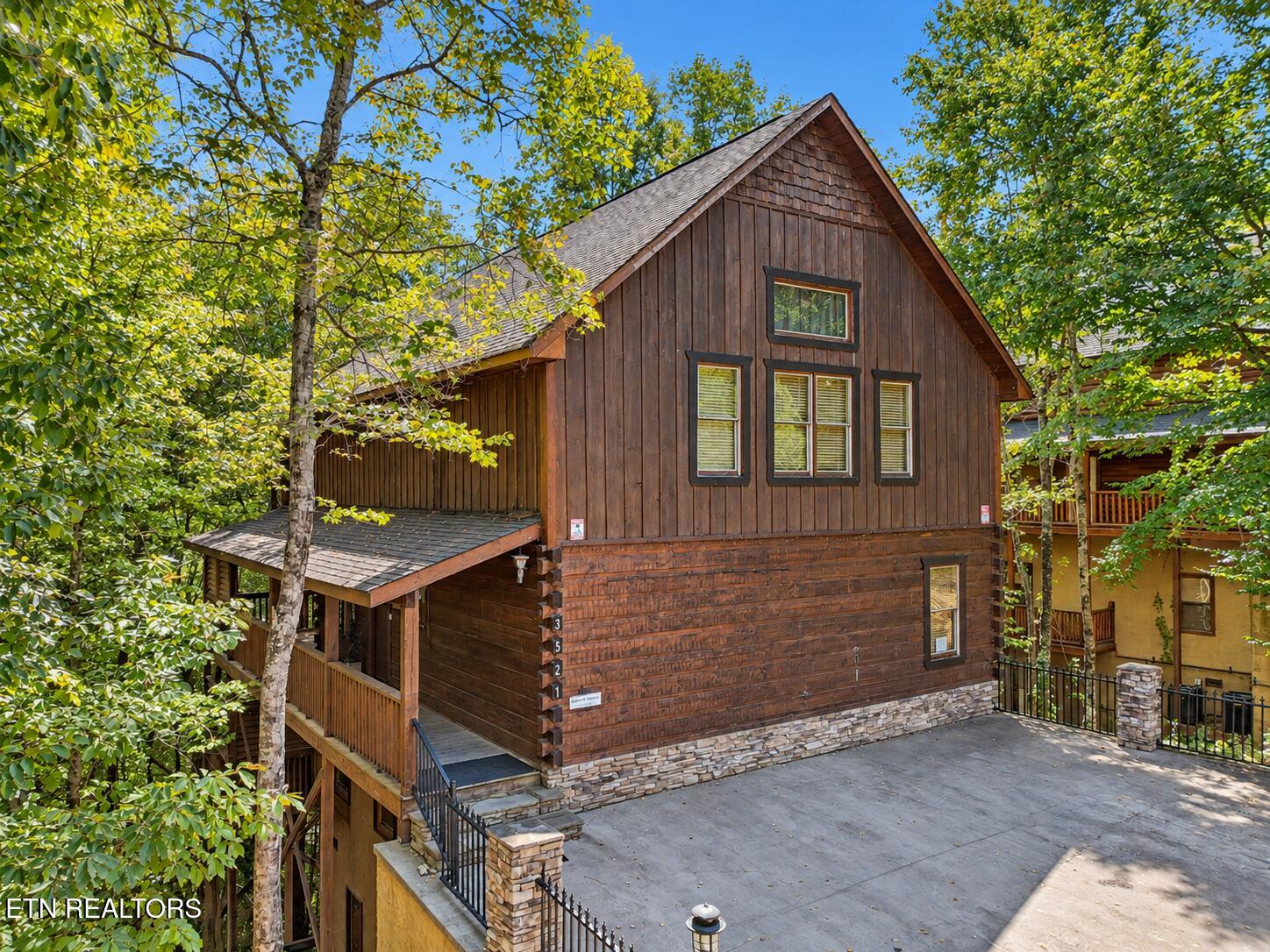 3521 Sandridge Way Pigeon Forge TN 37863