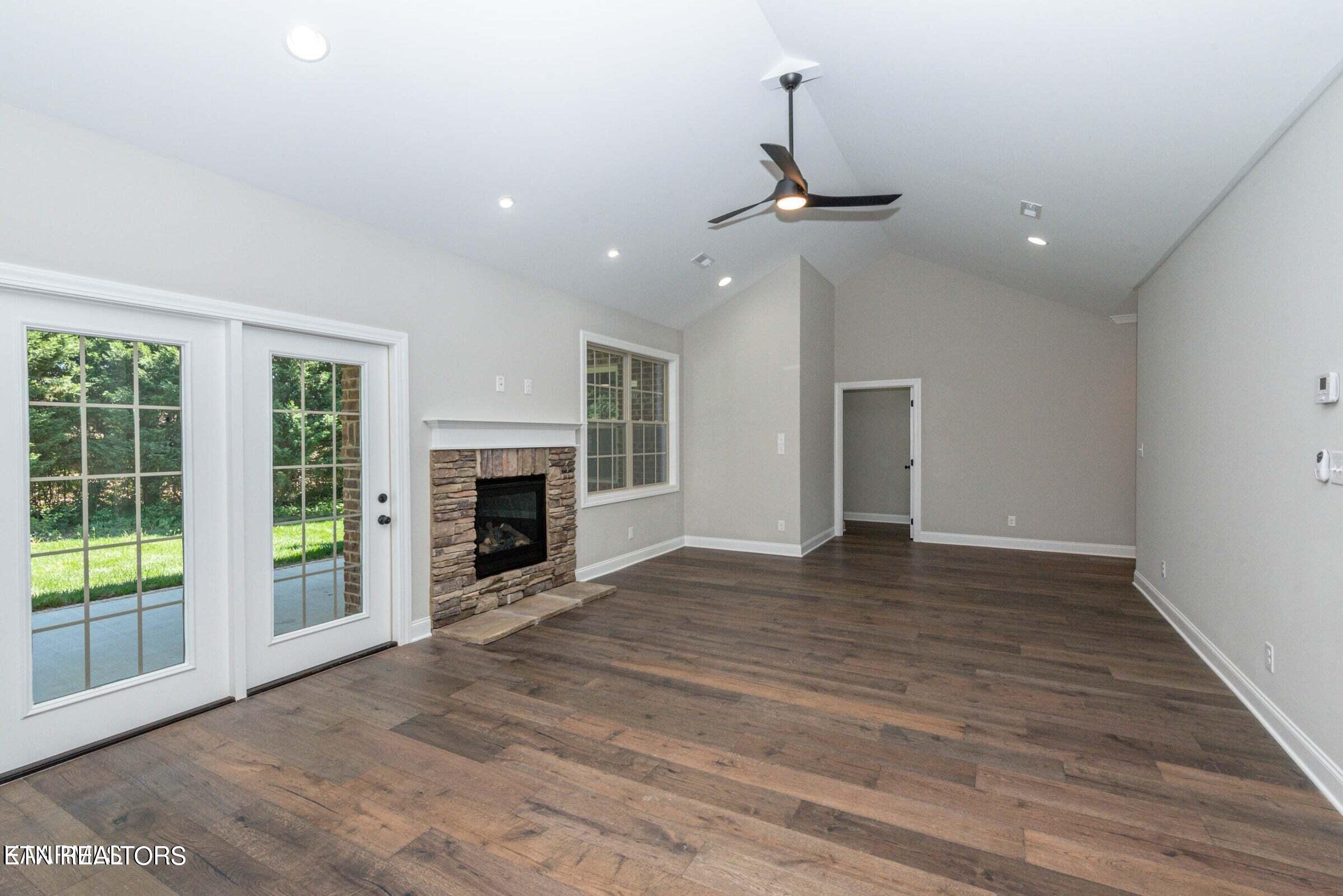 1574 Tsuga Drive Alcoa TN 37701