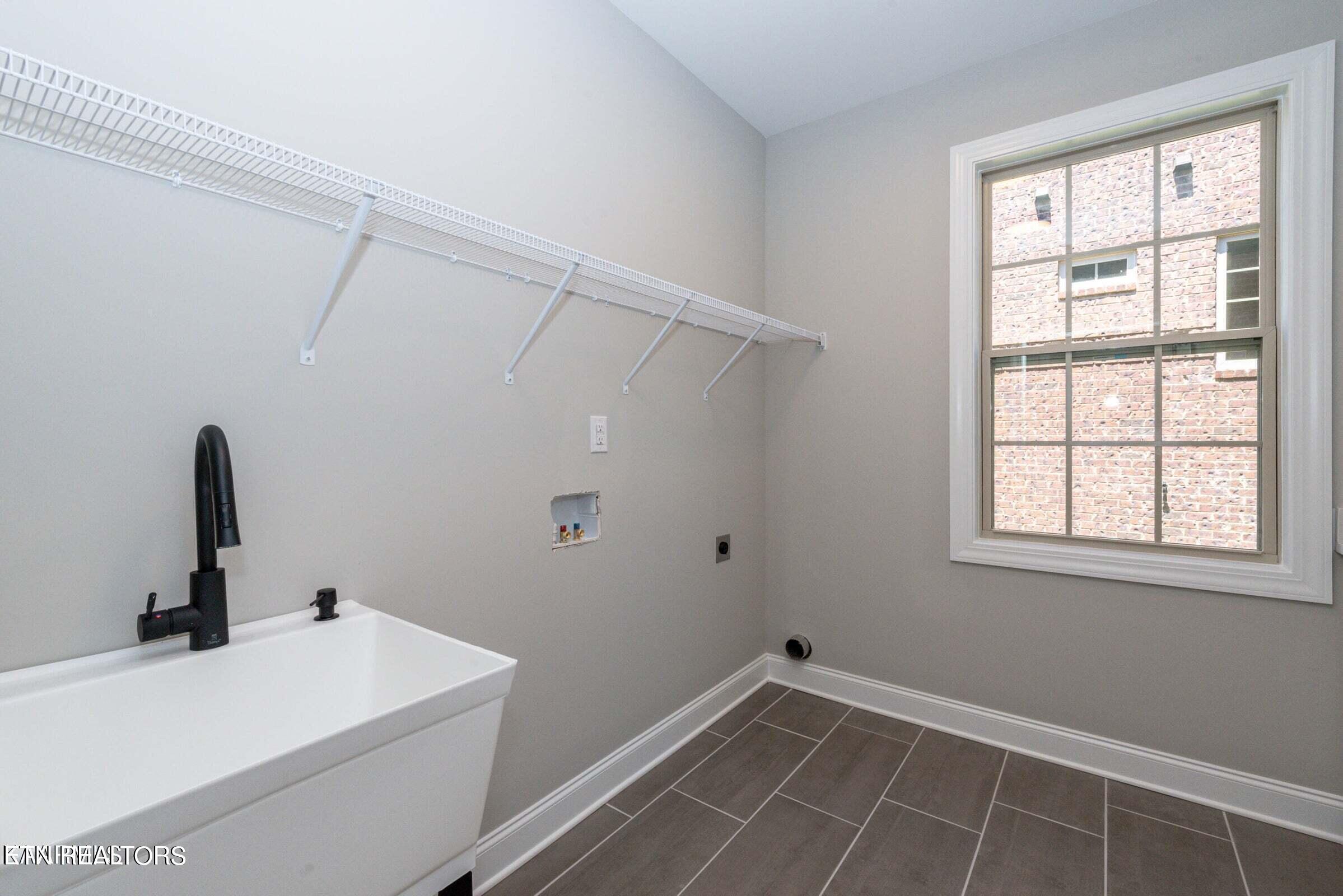 1574 Tsuga Drive Alcoa TN 37701