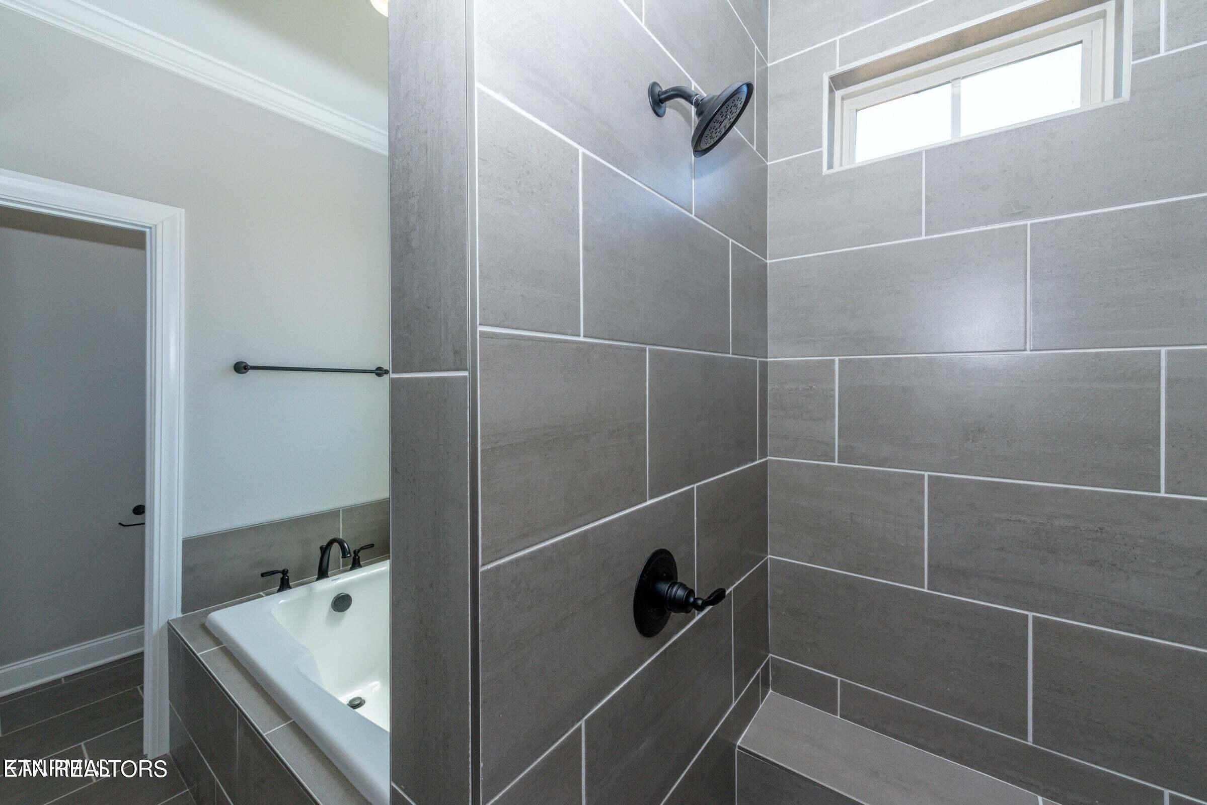 1574 Tsuga Drive Alcoa TN 37701