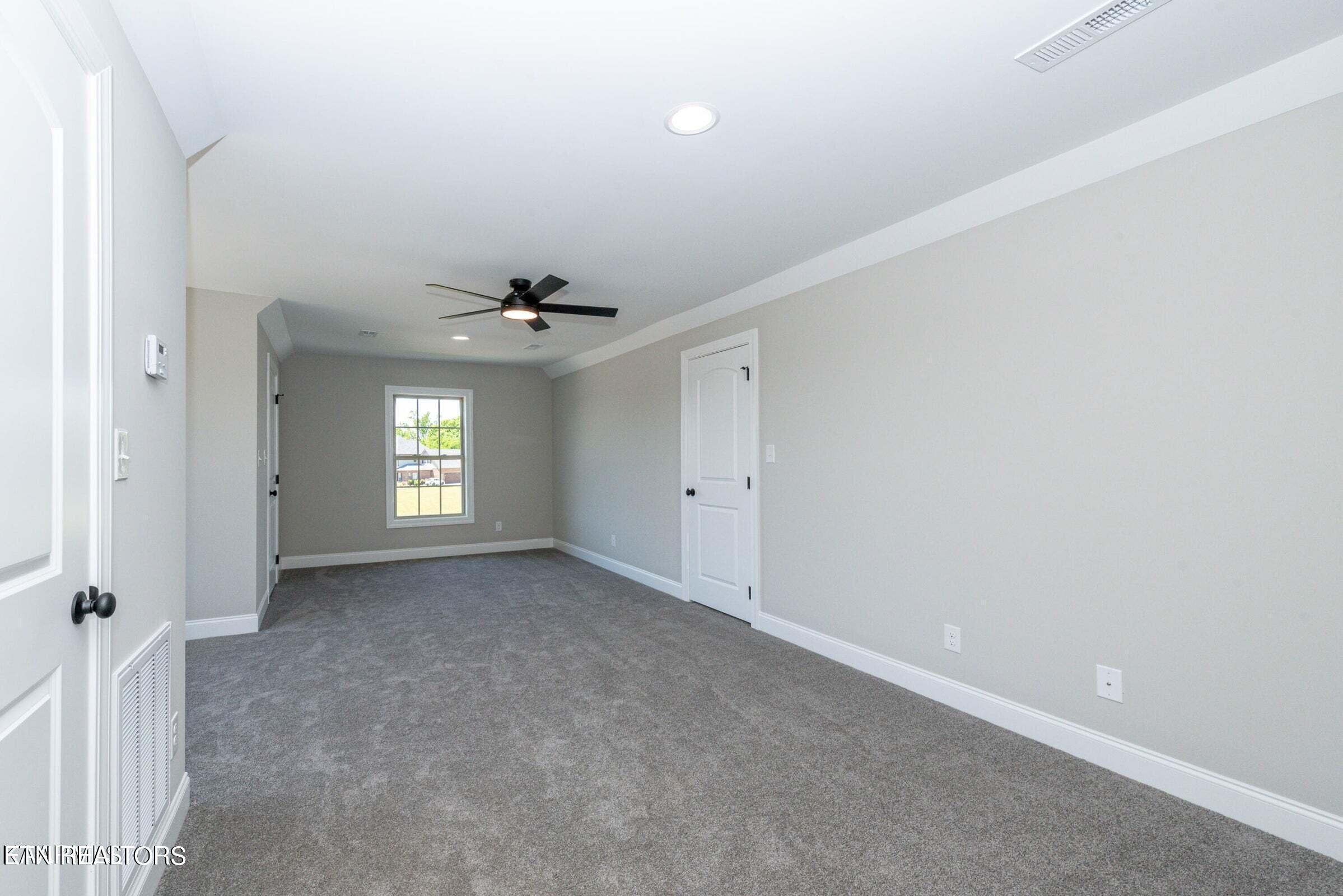 1574 Tsuga Drive Alcoa TN 37701
