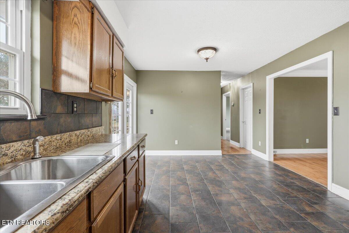 10050 Rutledge Pike Corryton TN 37721