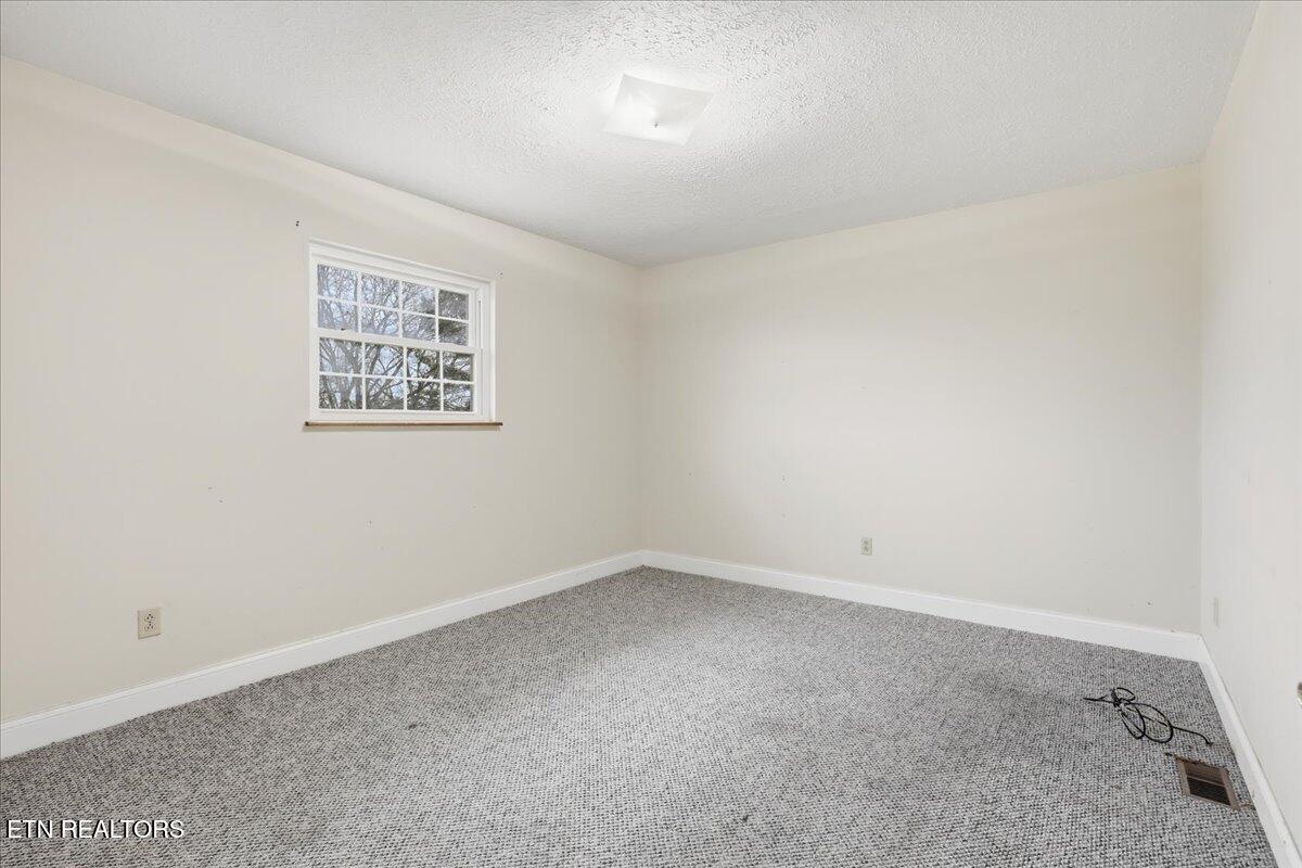 10050 Rutledge Pike Corryton TN 37721