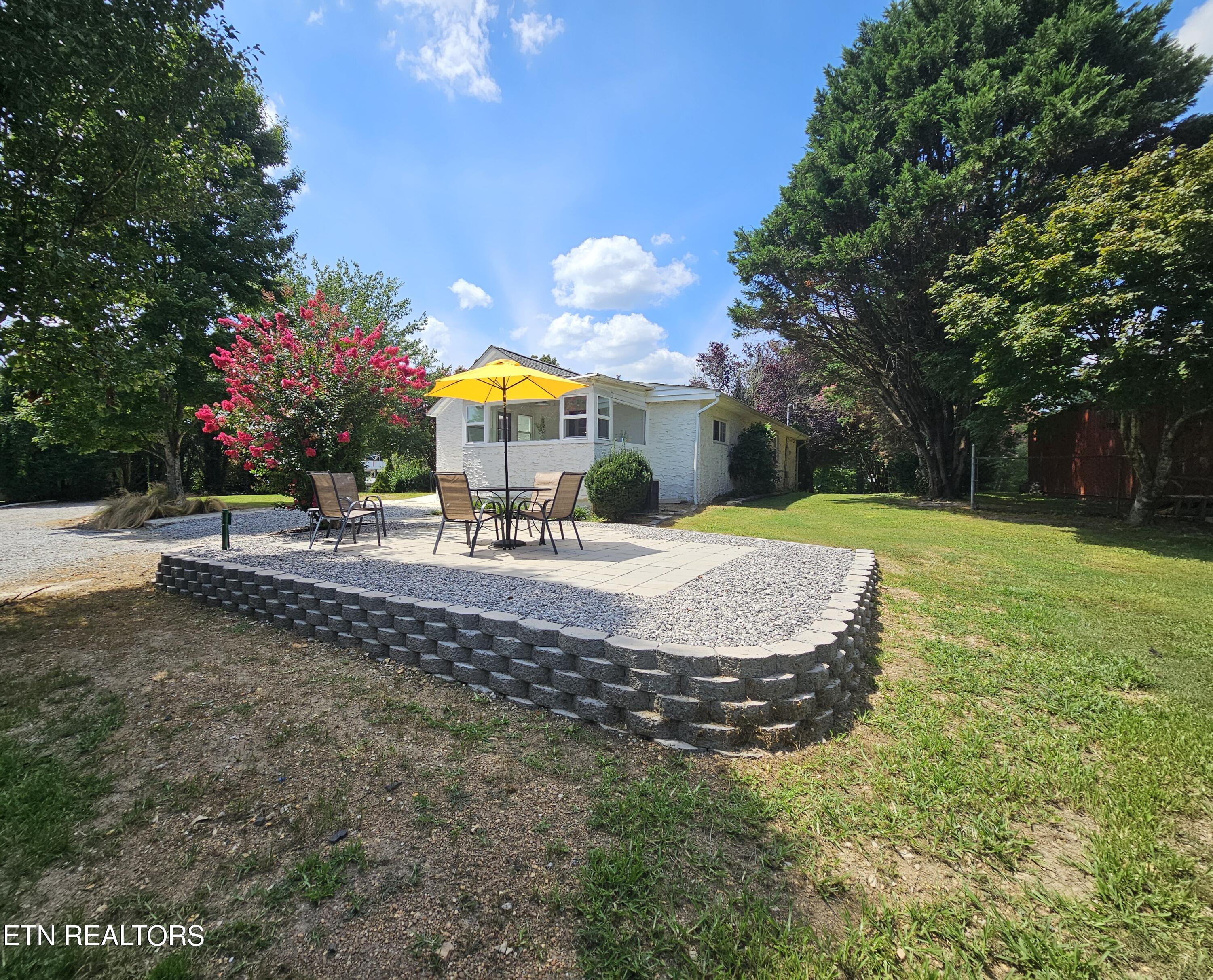 1029 E Race Street Kingston TN 37763