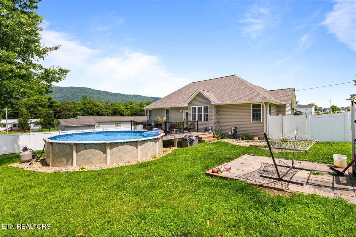 108 S Burress Lane Jacksboro TN 37757