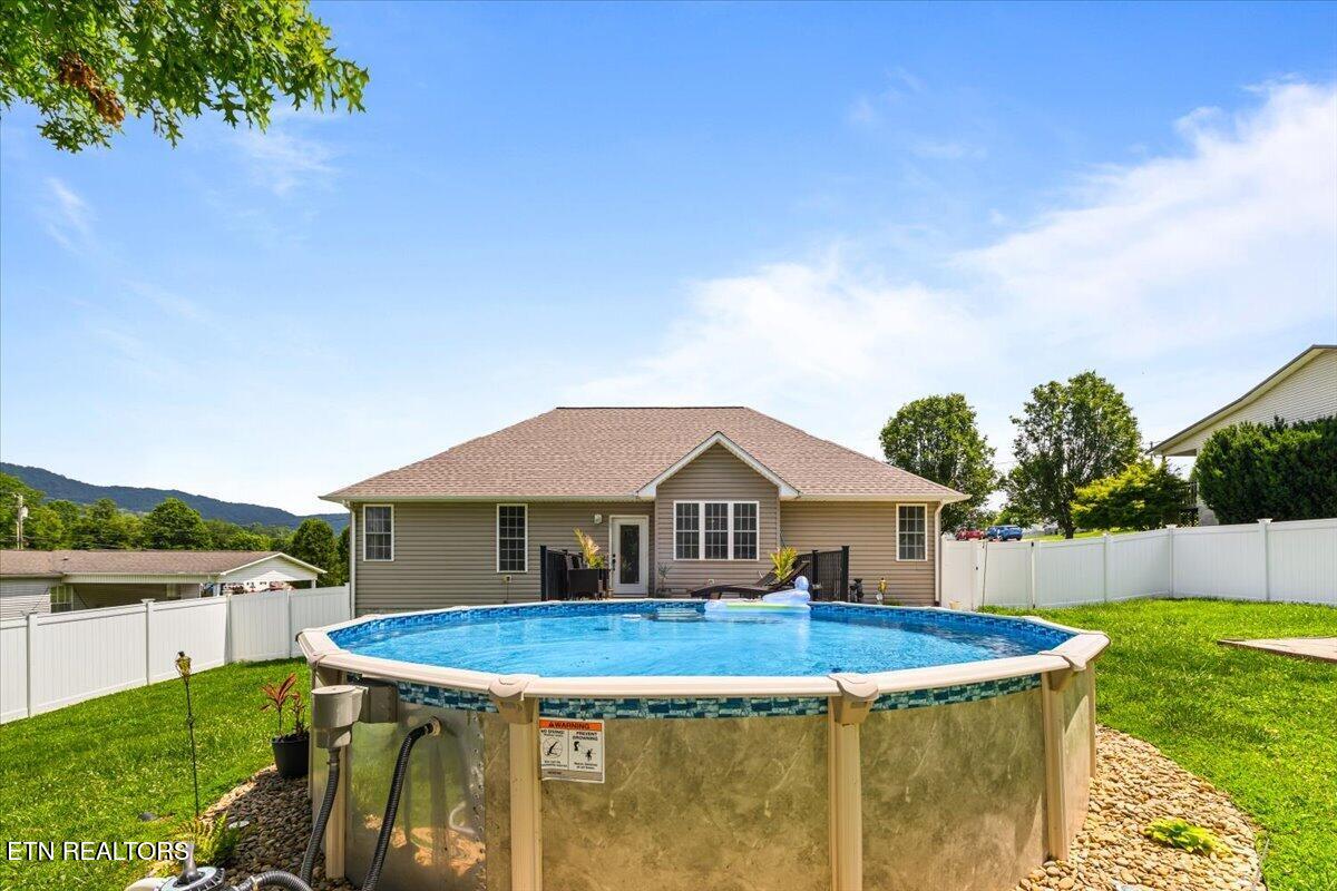 108 S Burress Lane Jacksboro TN 37757