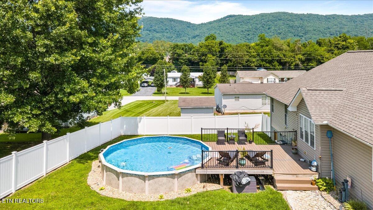 108 S Burress Lane Jacksboro TN 37757