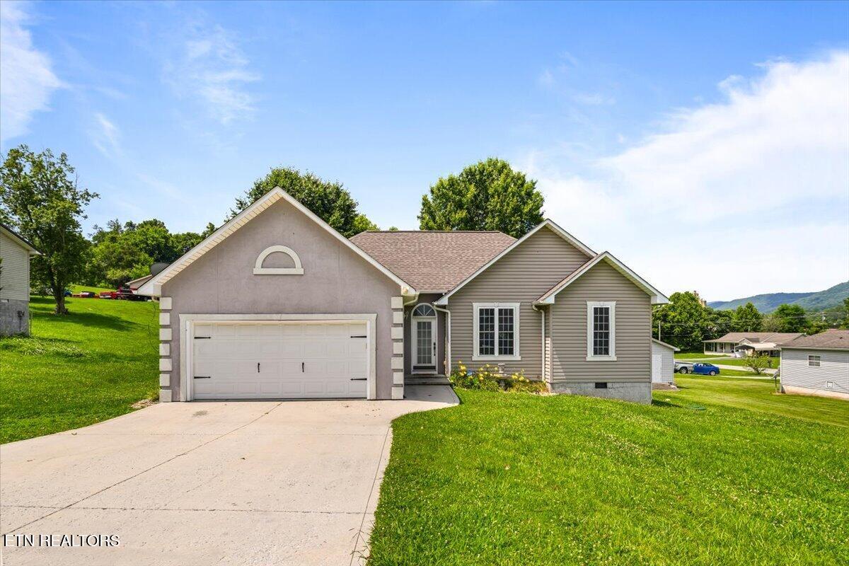 108 S Burress Lane Jacksboro TN 37757