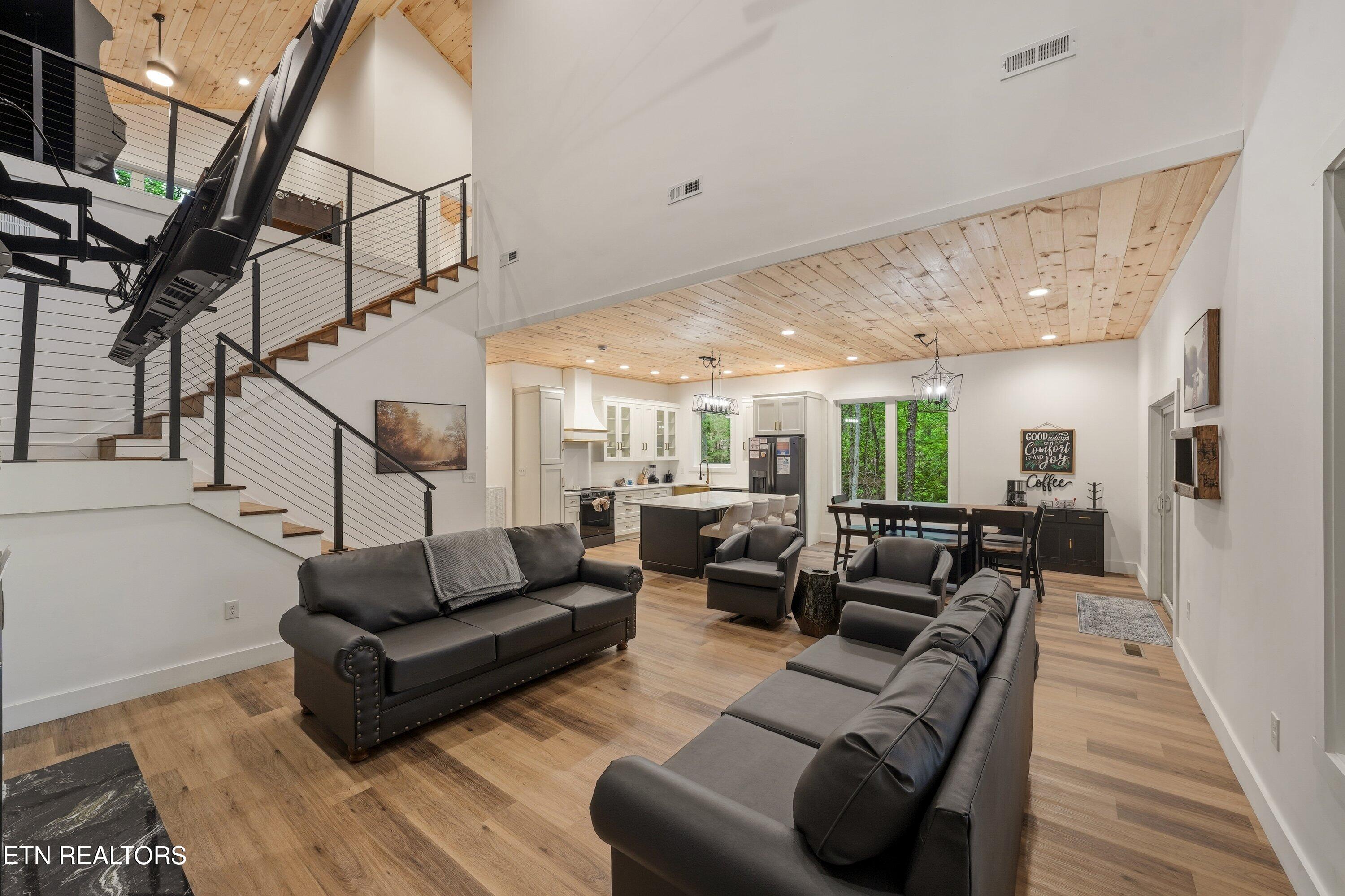 2825 Whisper Creek Lane Sevierville TN 37862